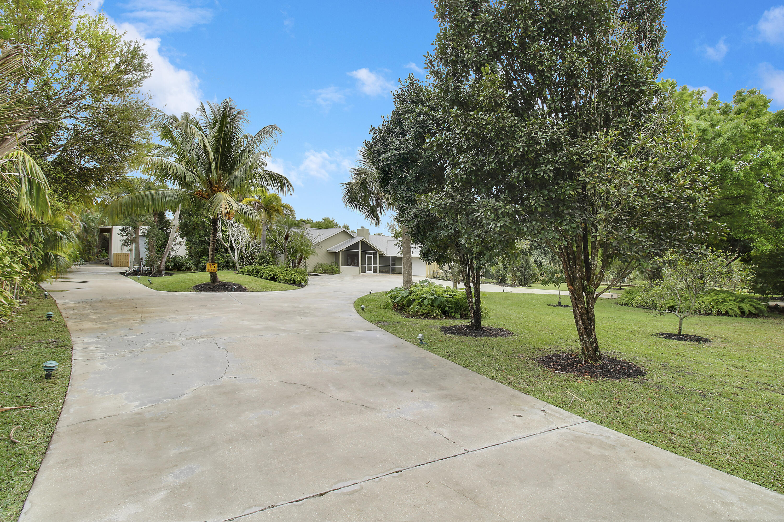 15354 96th Street N