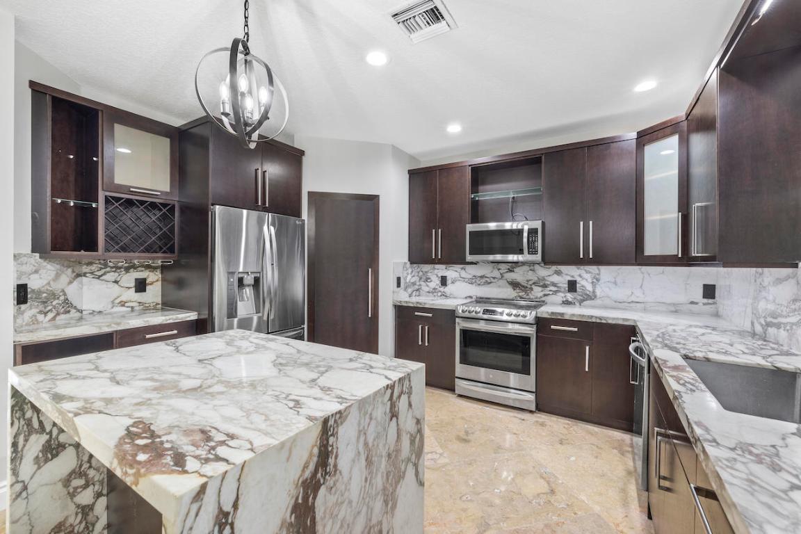 11107 Narragansett Bay Court