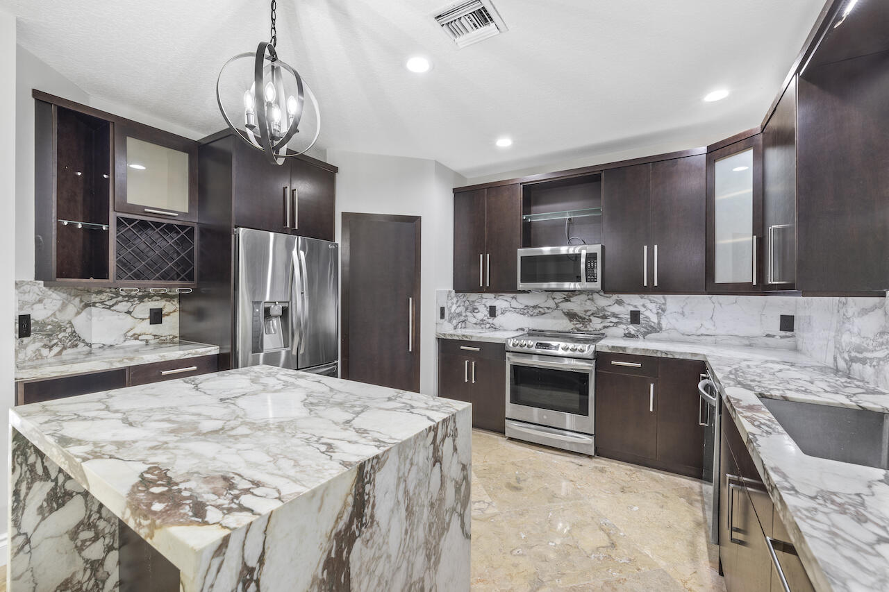 11107 Narragansett Bay Court