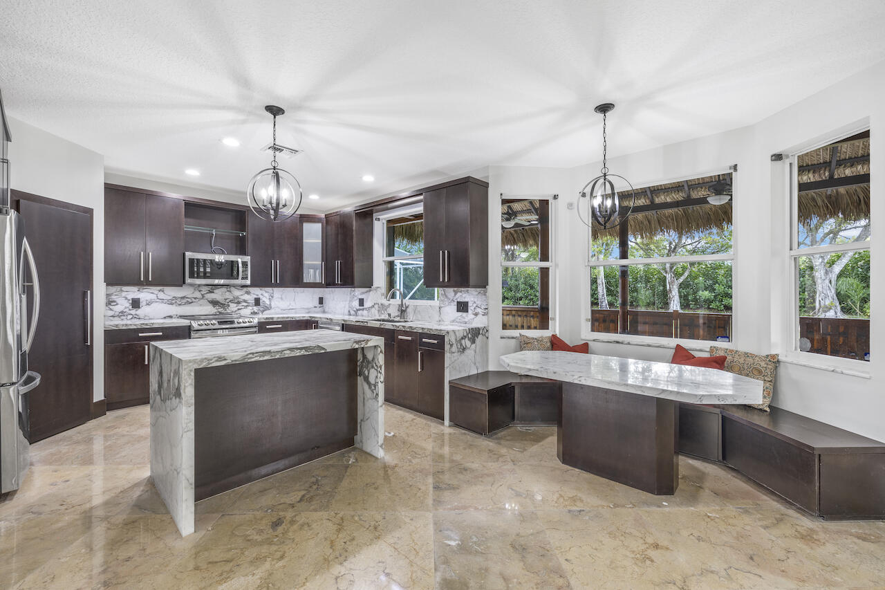 11107 Narragansett Bay Court