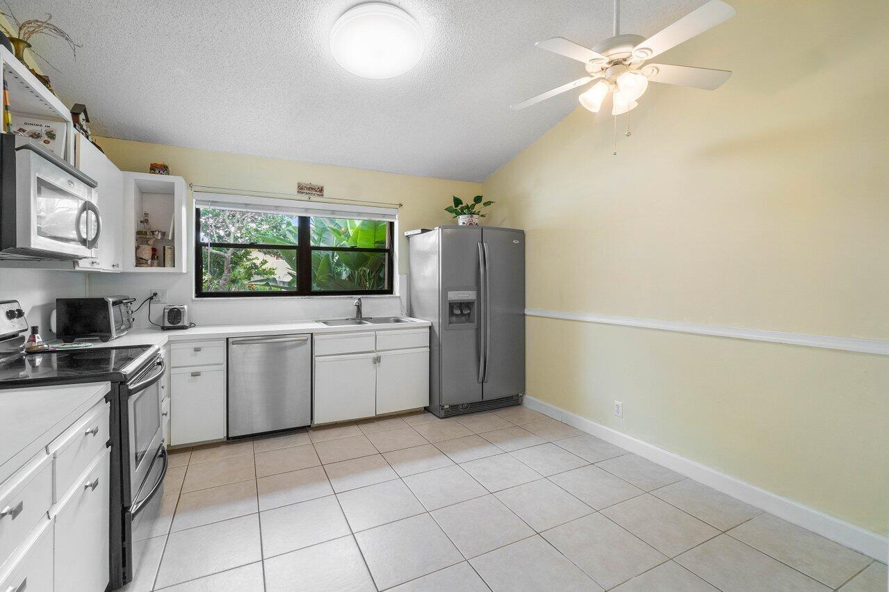 7586 Solimar Circle