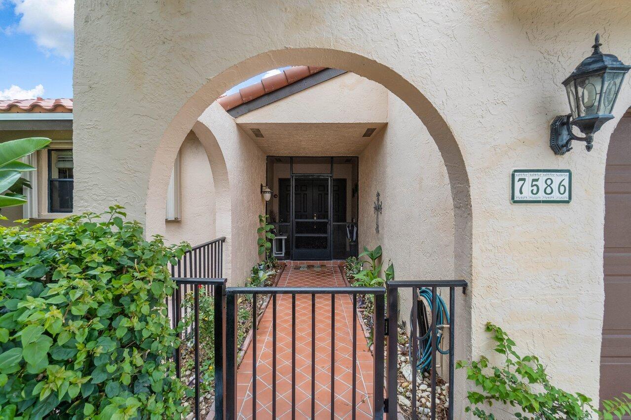 7586 Solimar Circle