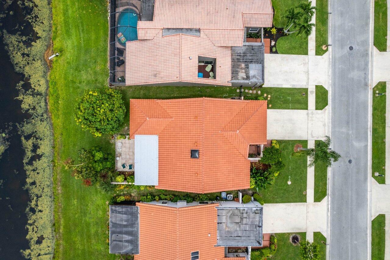 7586 Solimar Circle