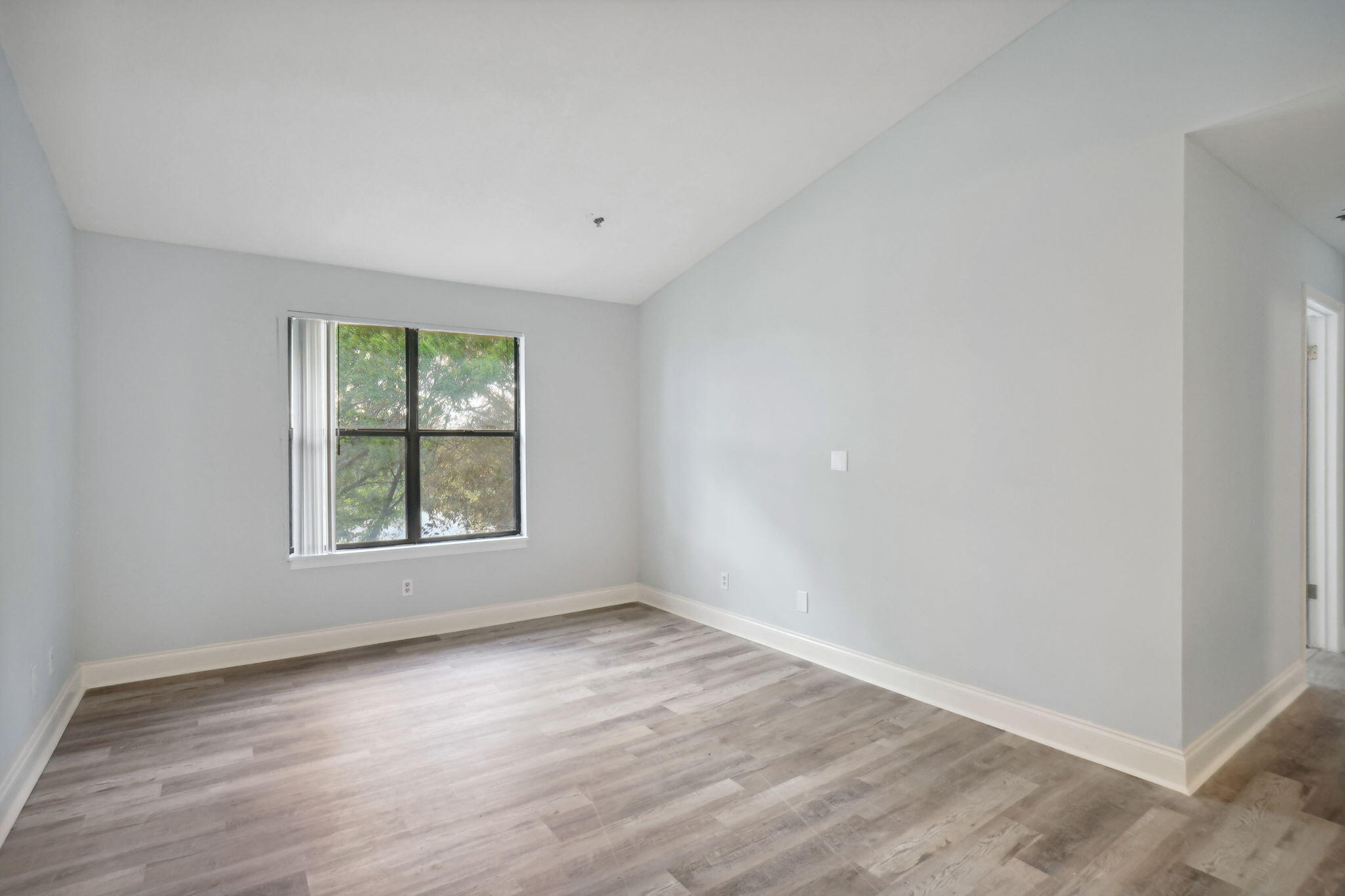 2315 N Congress Avenue 33