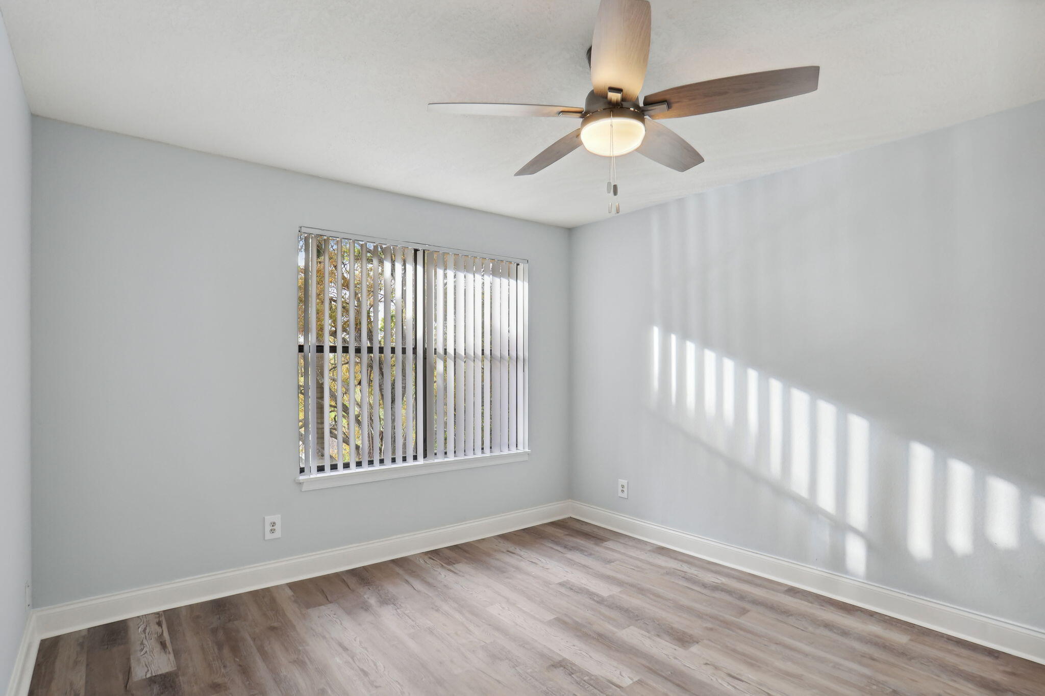 2315 N Congress Avenue 33