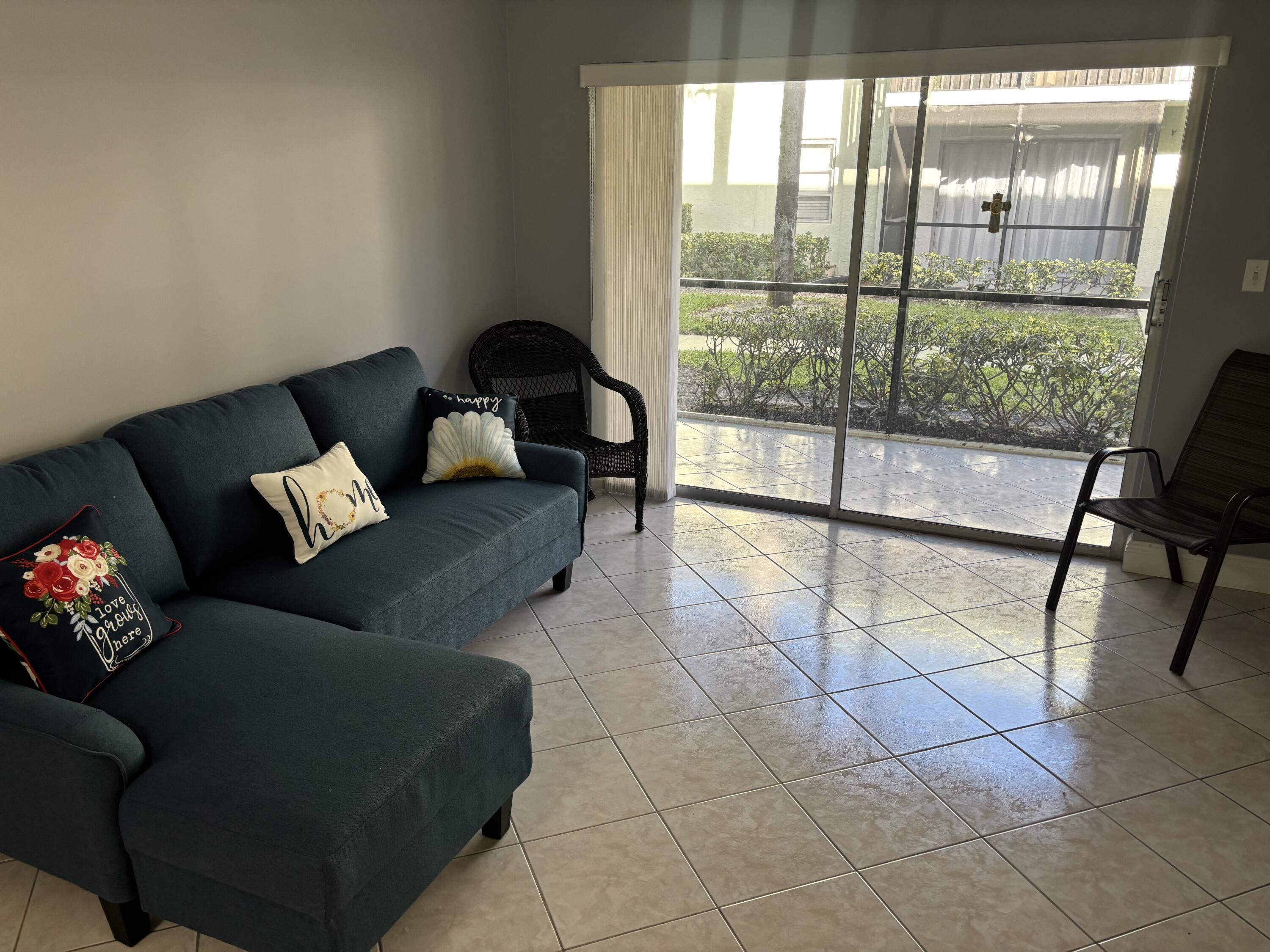 7523 S Oriole Boulevard 102