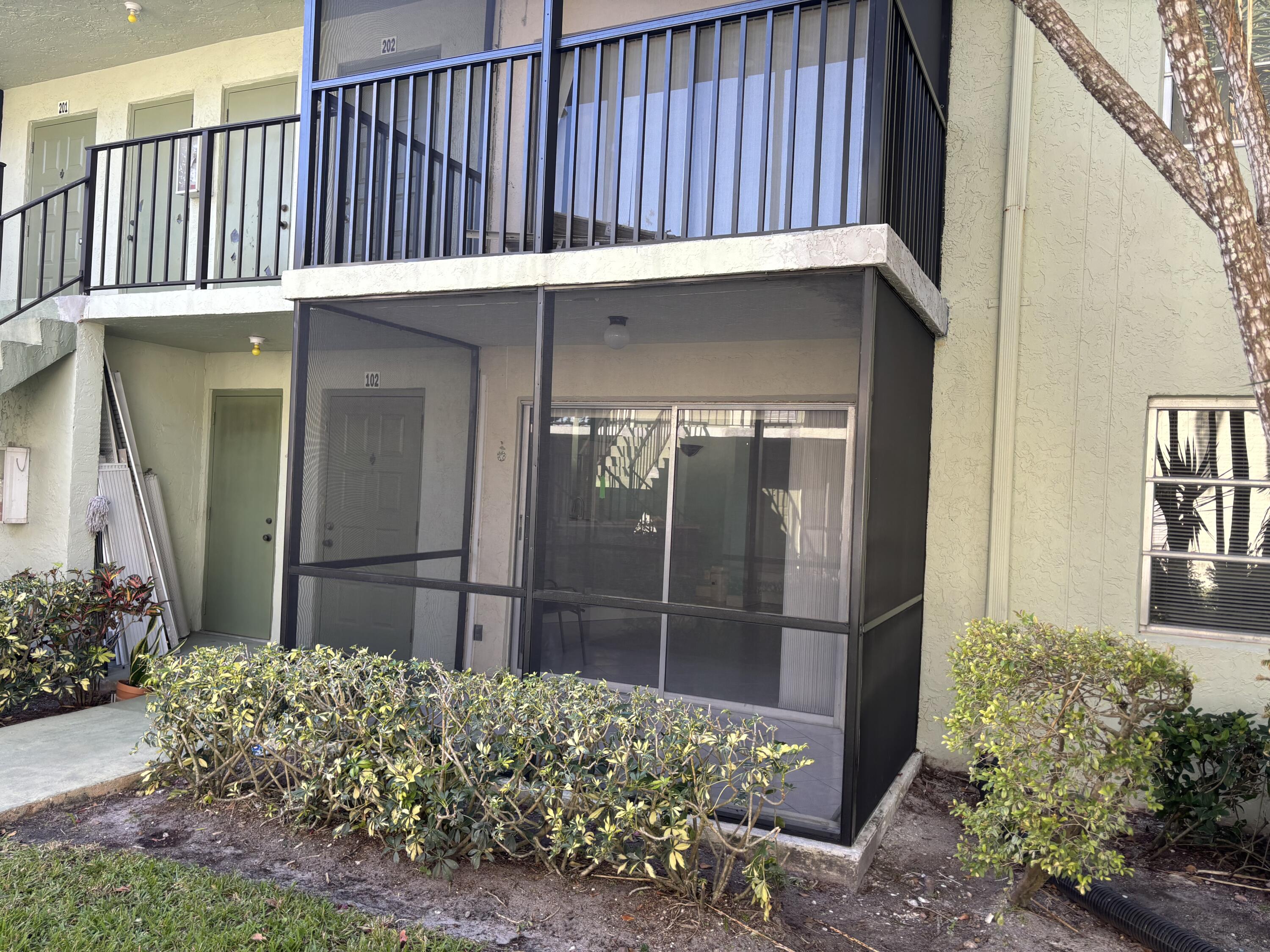 7523 S Oriole Boulevard 102