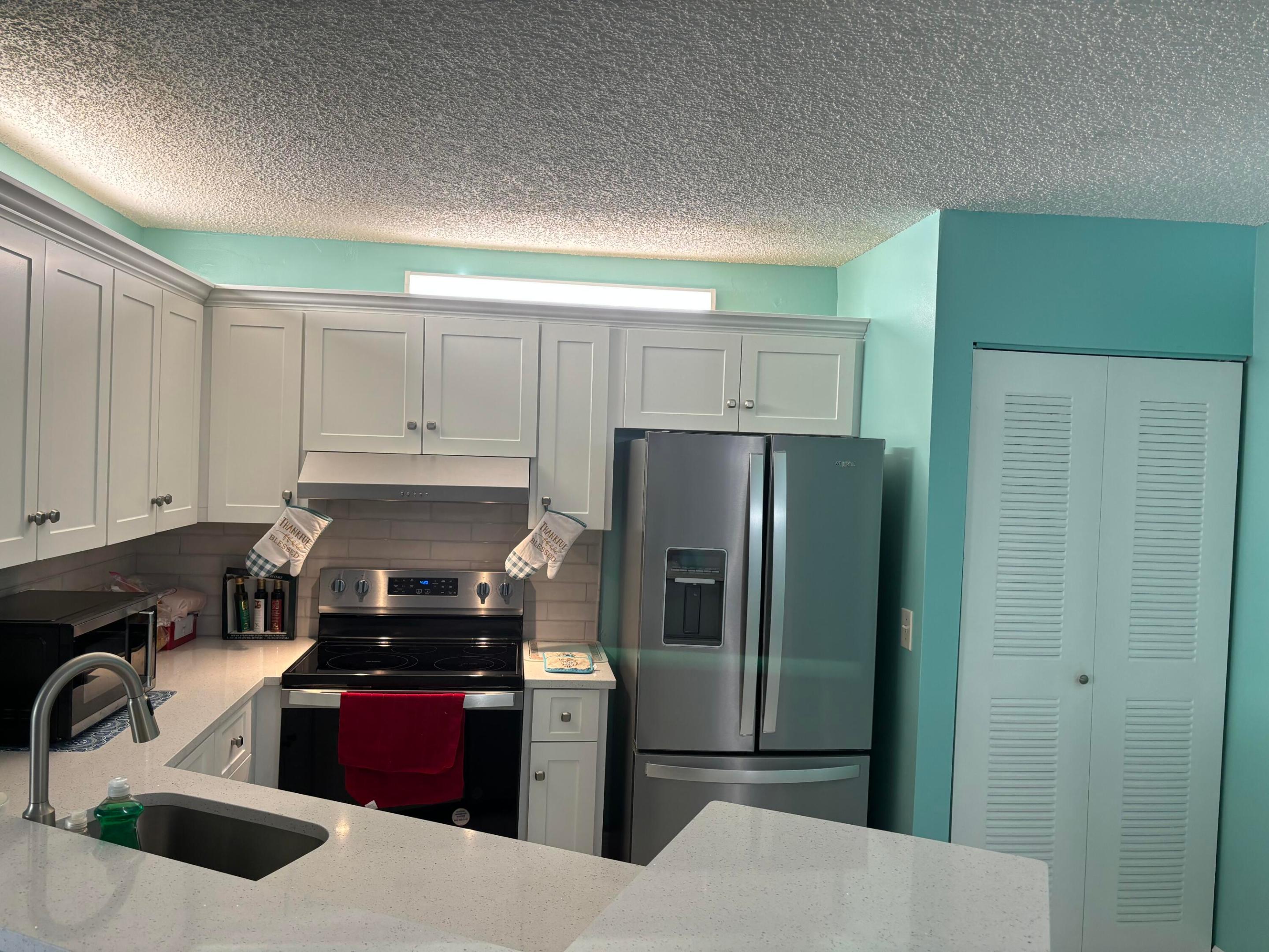 7523 S Oriole Boulevard 102