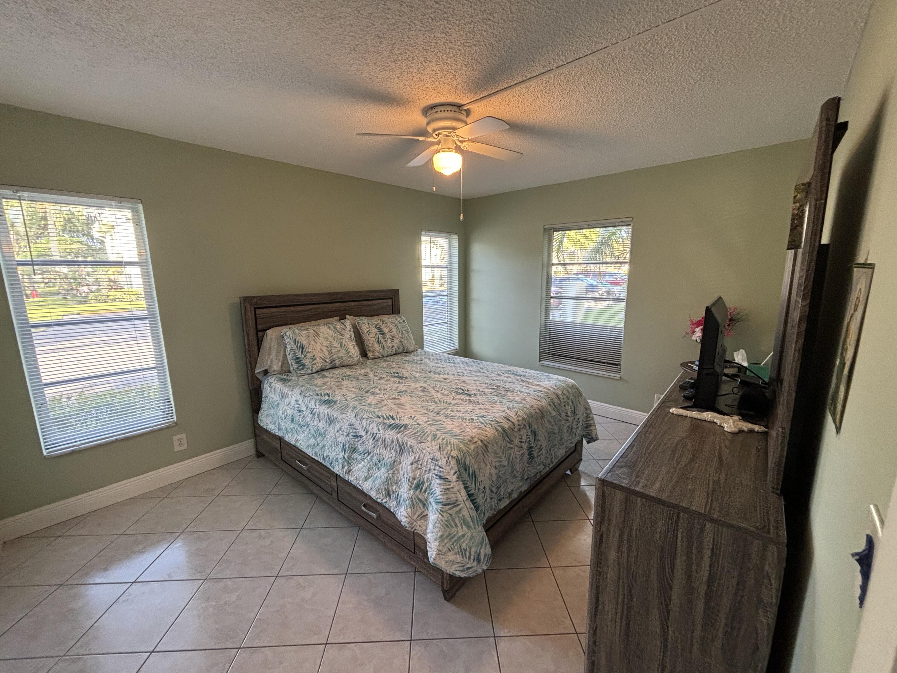 7523 S Oriole Boulevard 102