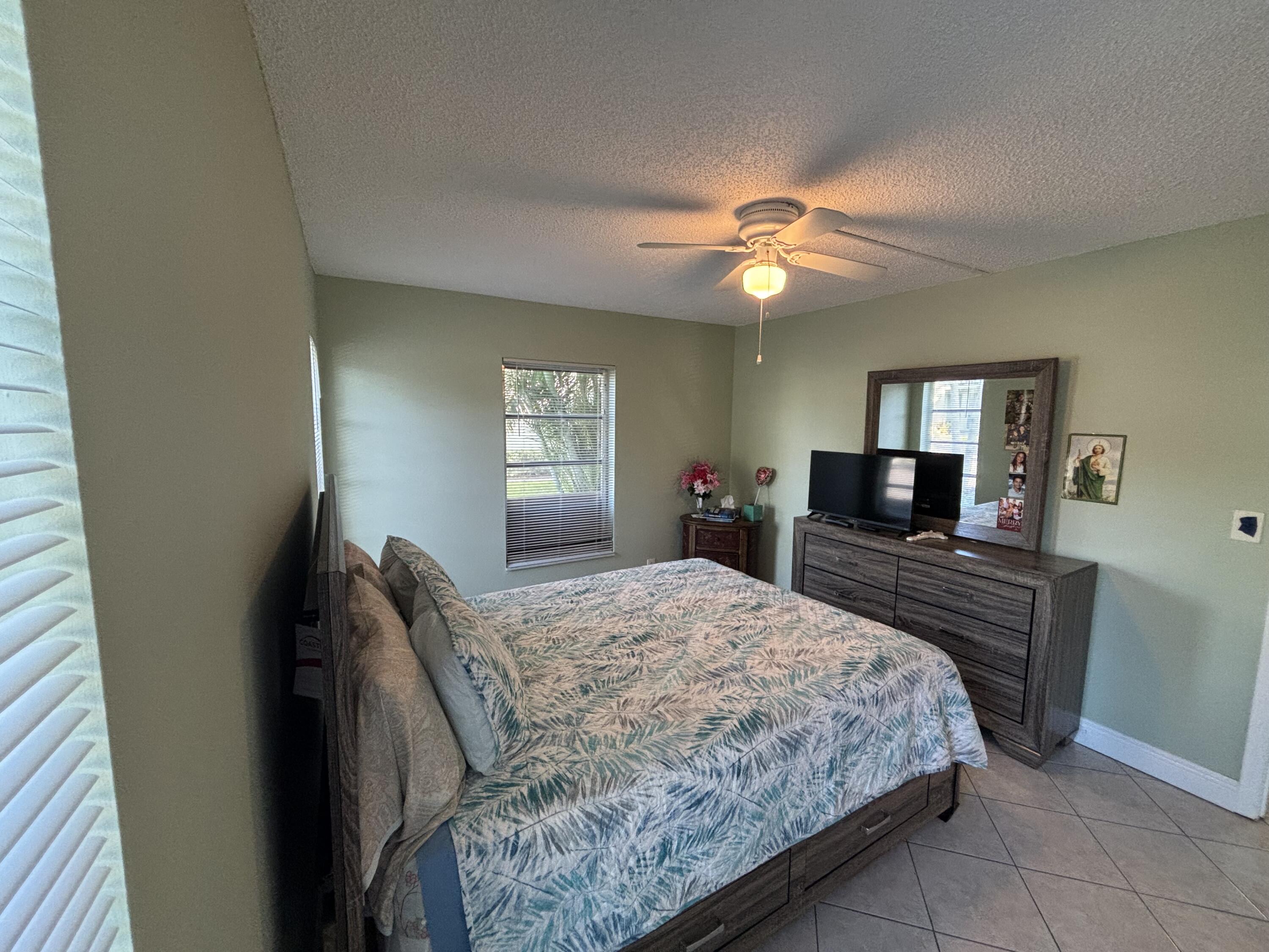 7523 S Oriole Boulevard 102