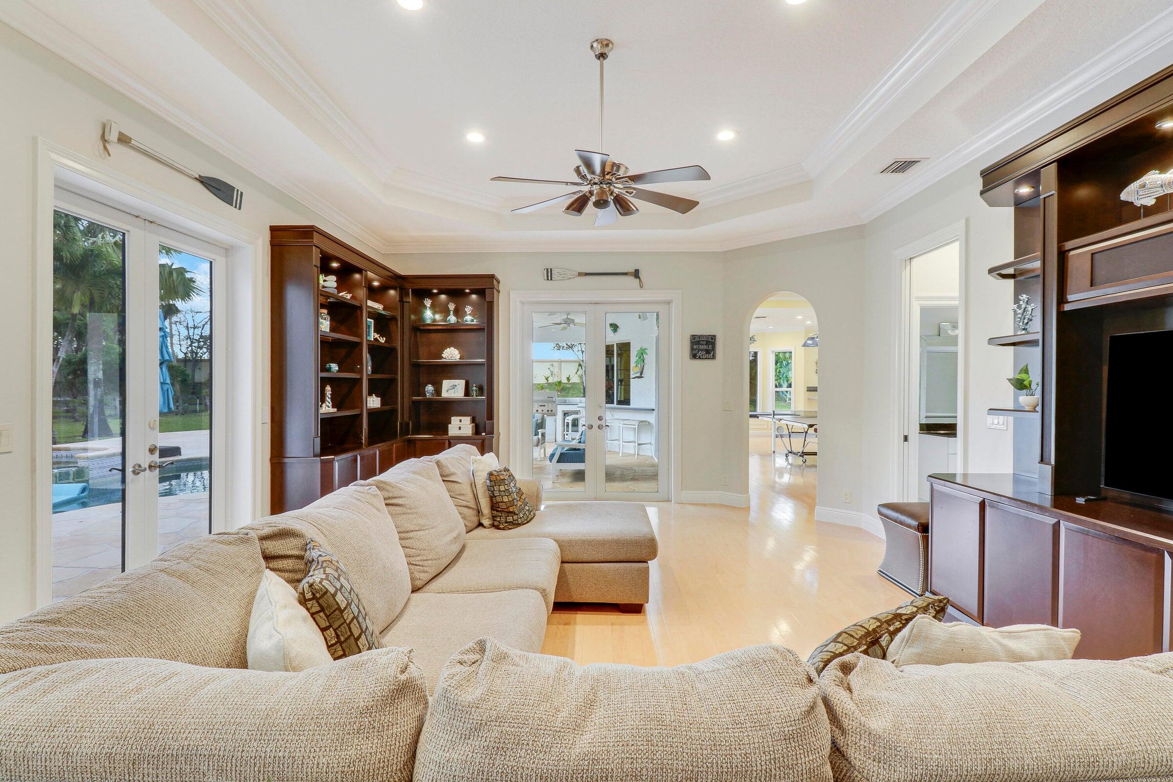 8369 Man O War Road