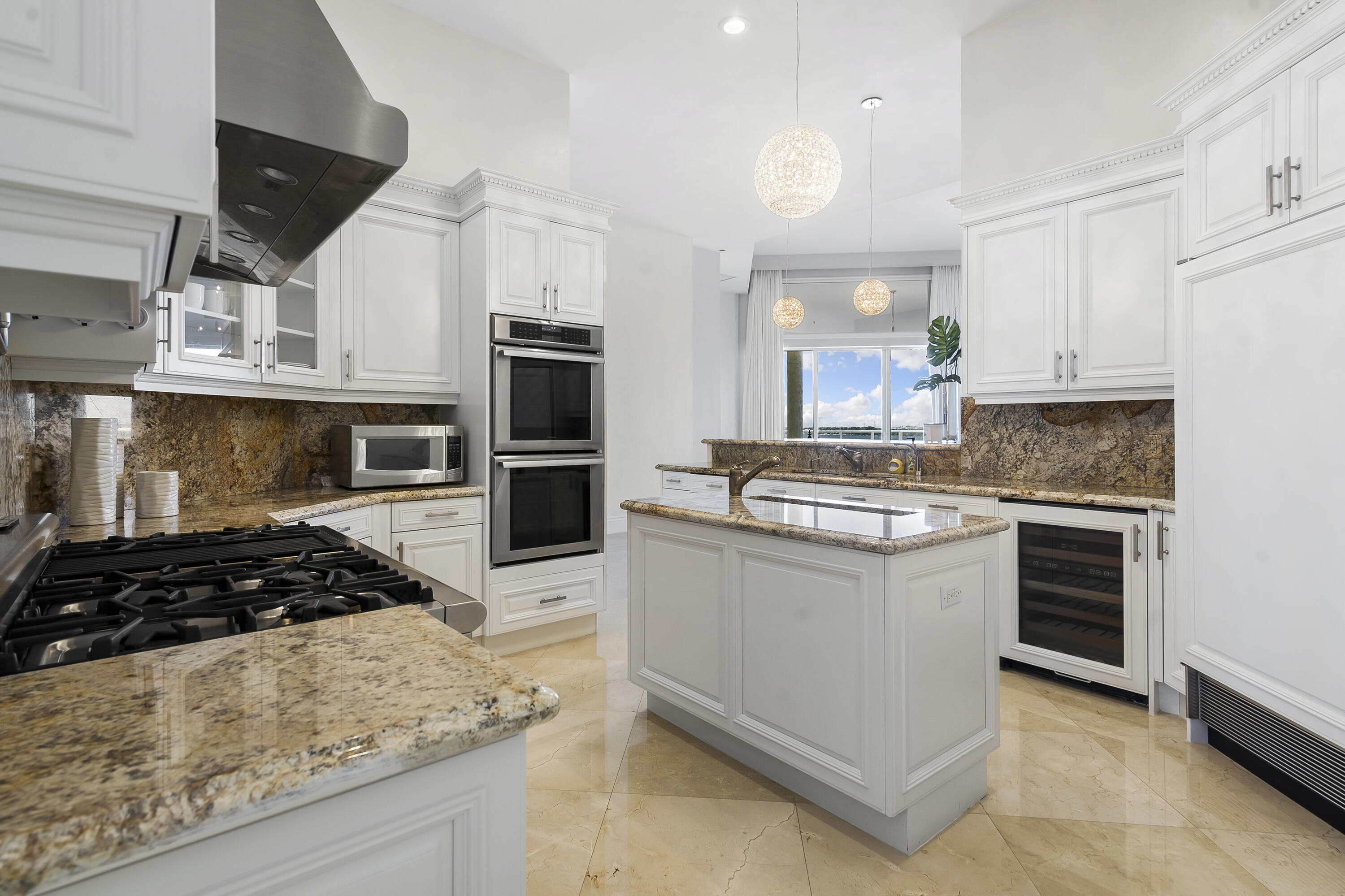 3000 S Ocean Boulevard Ph4