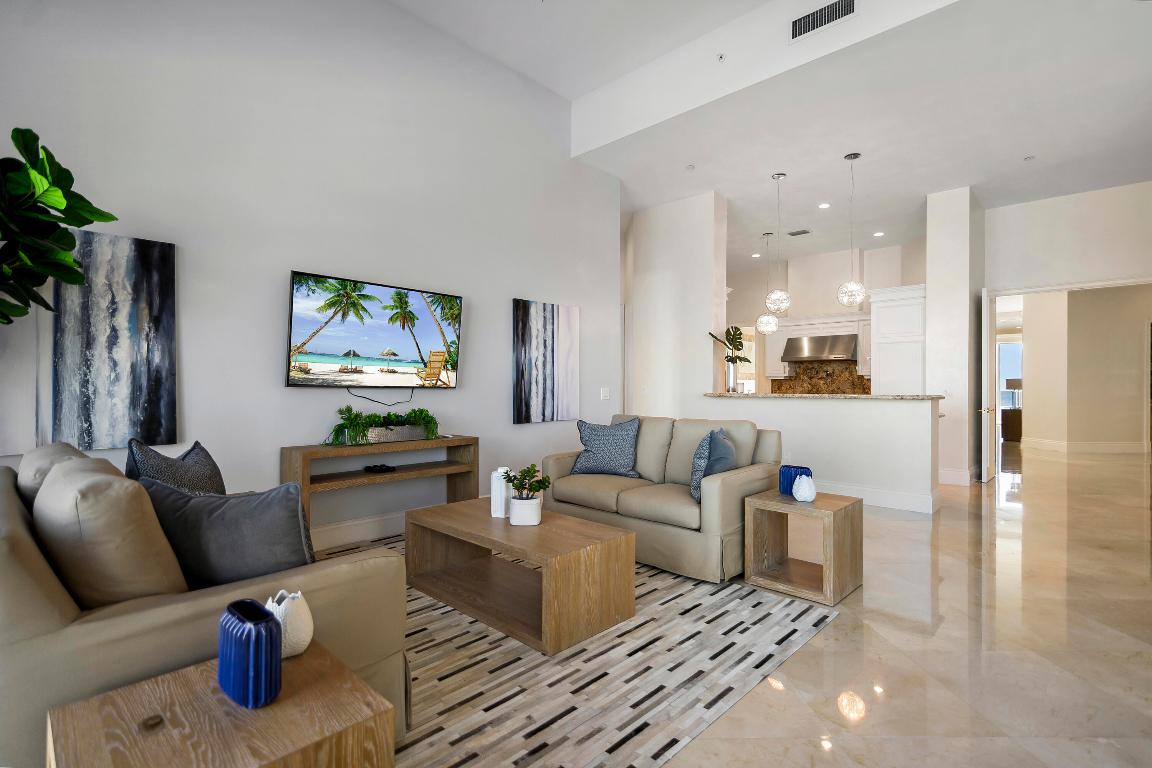 3000 S Ocean Boulevard Ph4