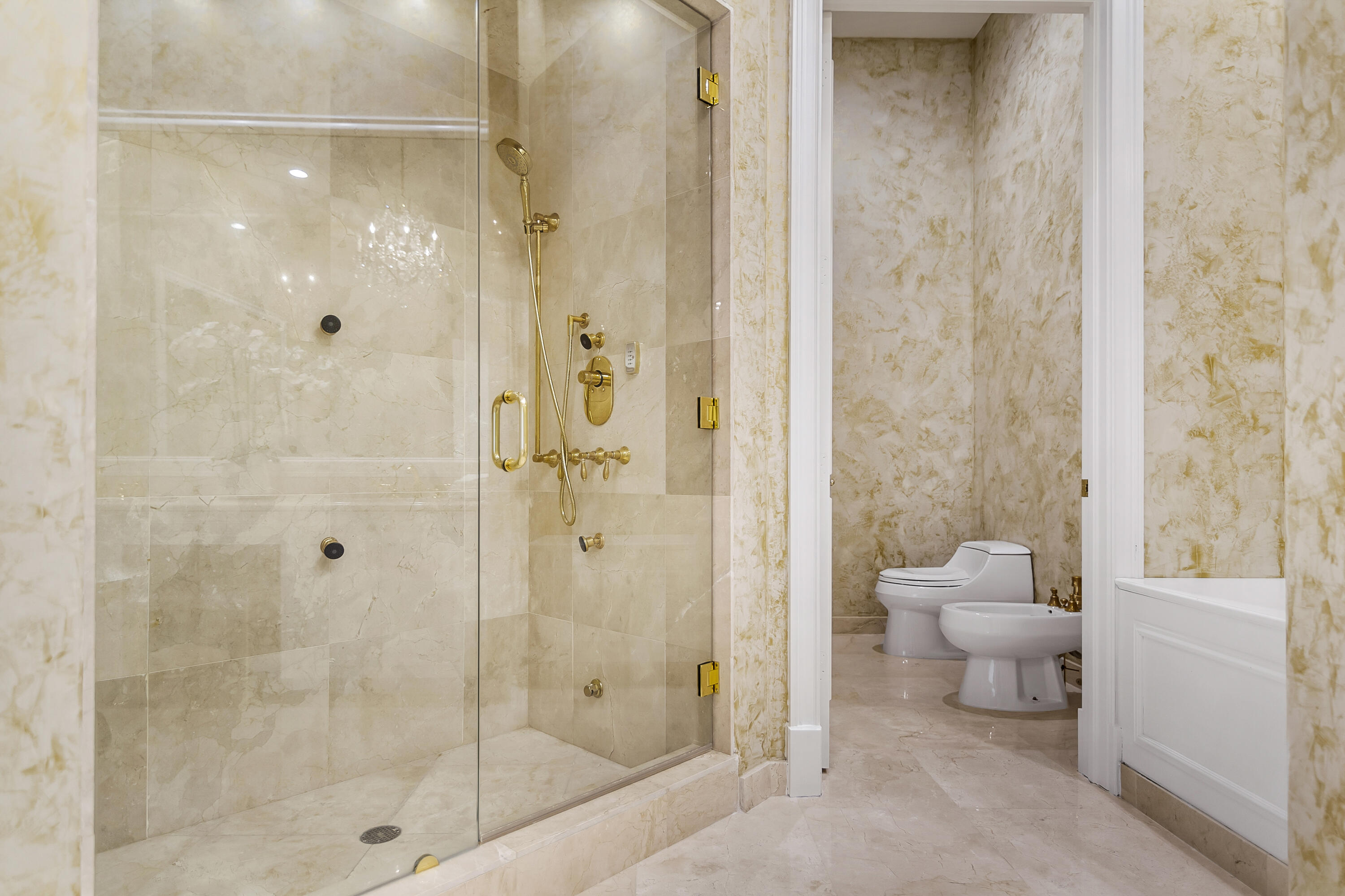 3000 S Ocean Boulevard Ph4