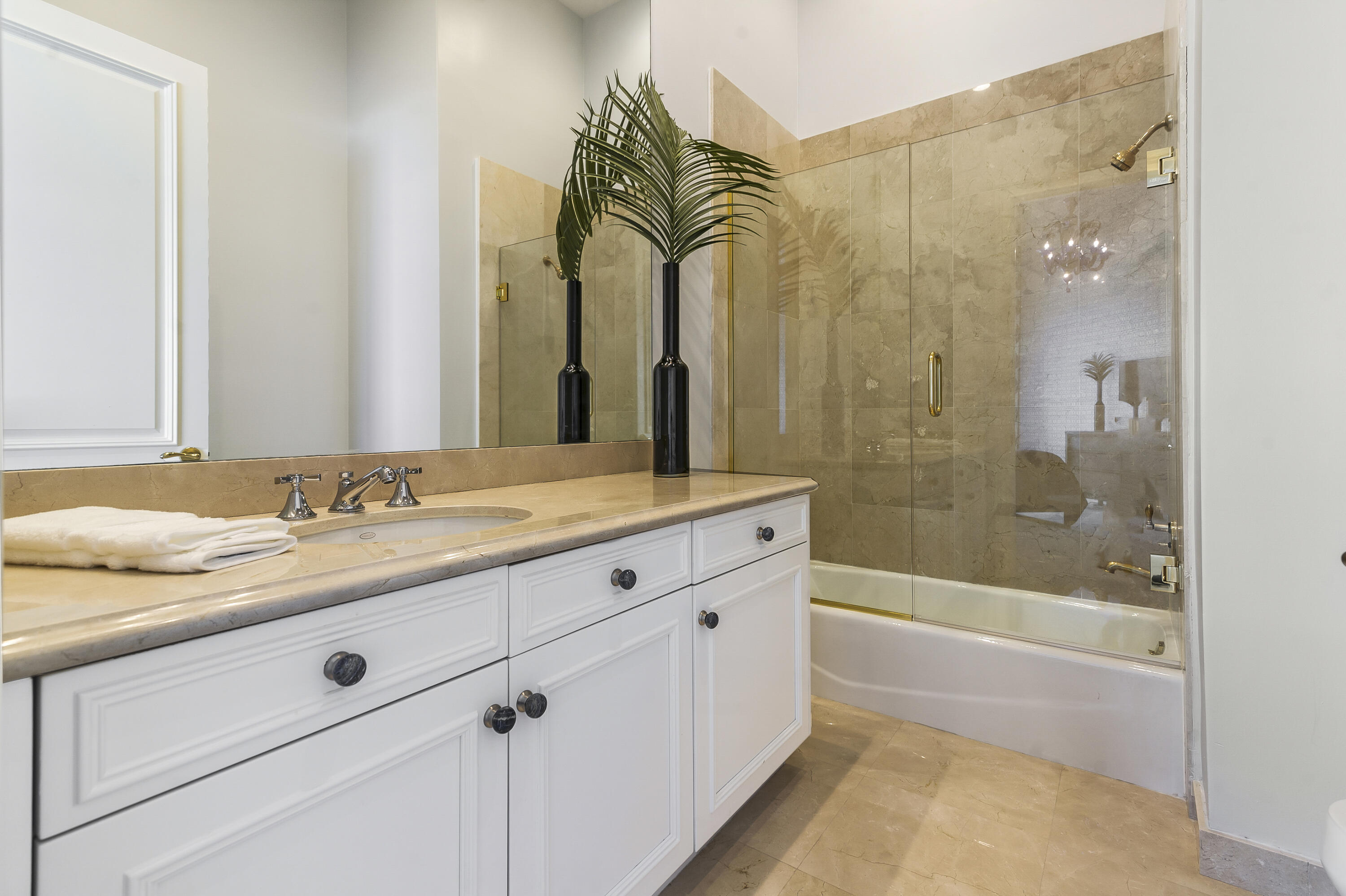 3000 S Ocean Boulevard Ph4