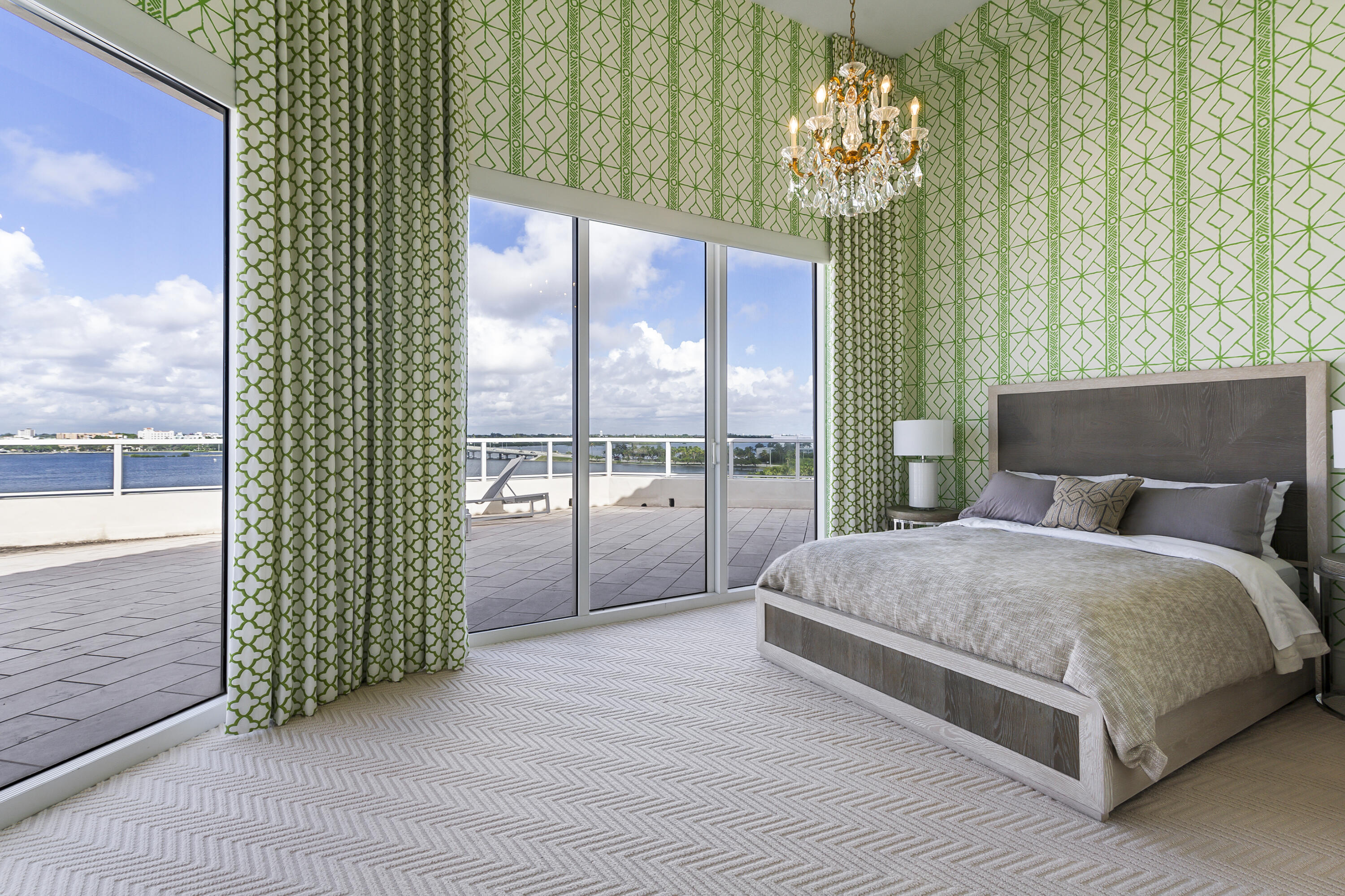 3000 S Ocean Boulevard Ph4