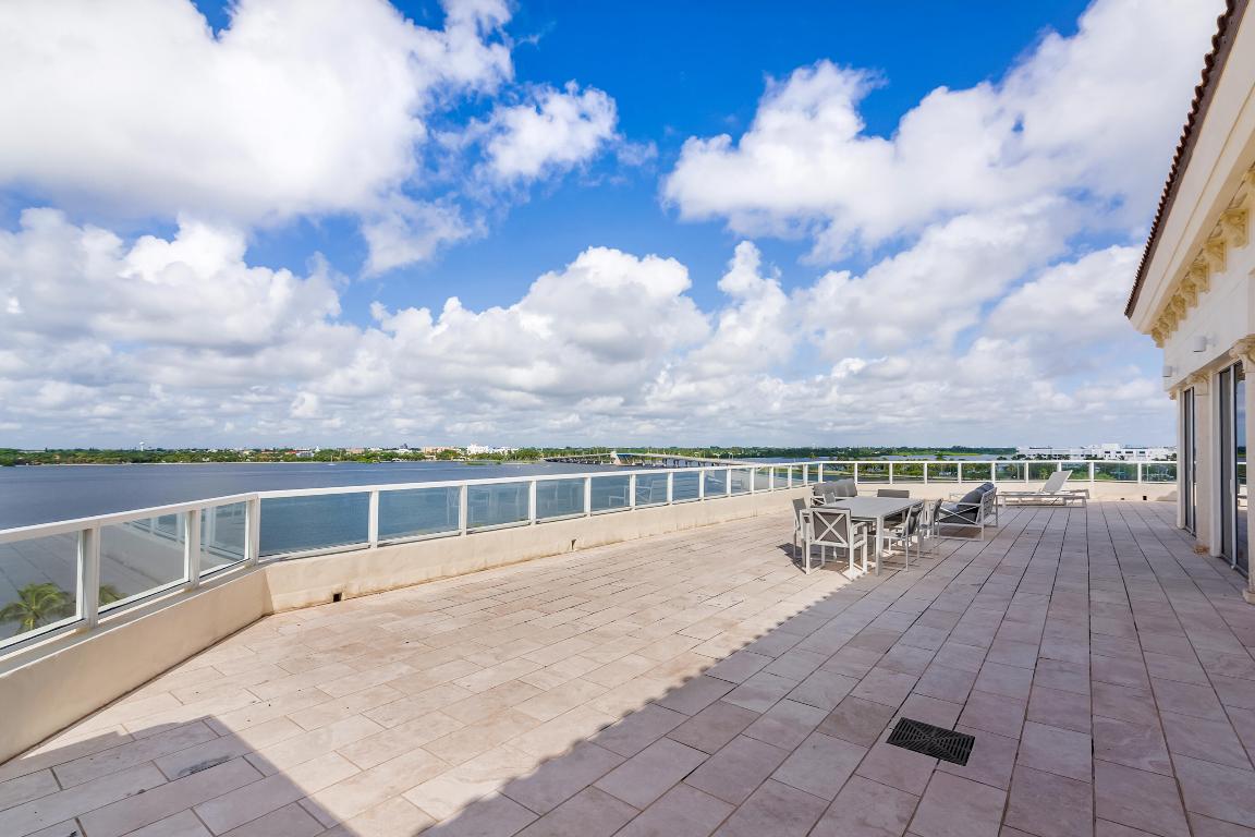 3000 S Ocean Boulevard Ph4