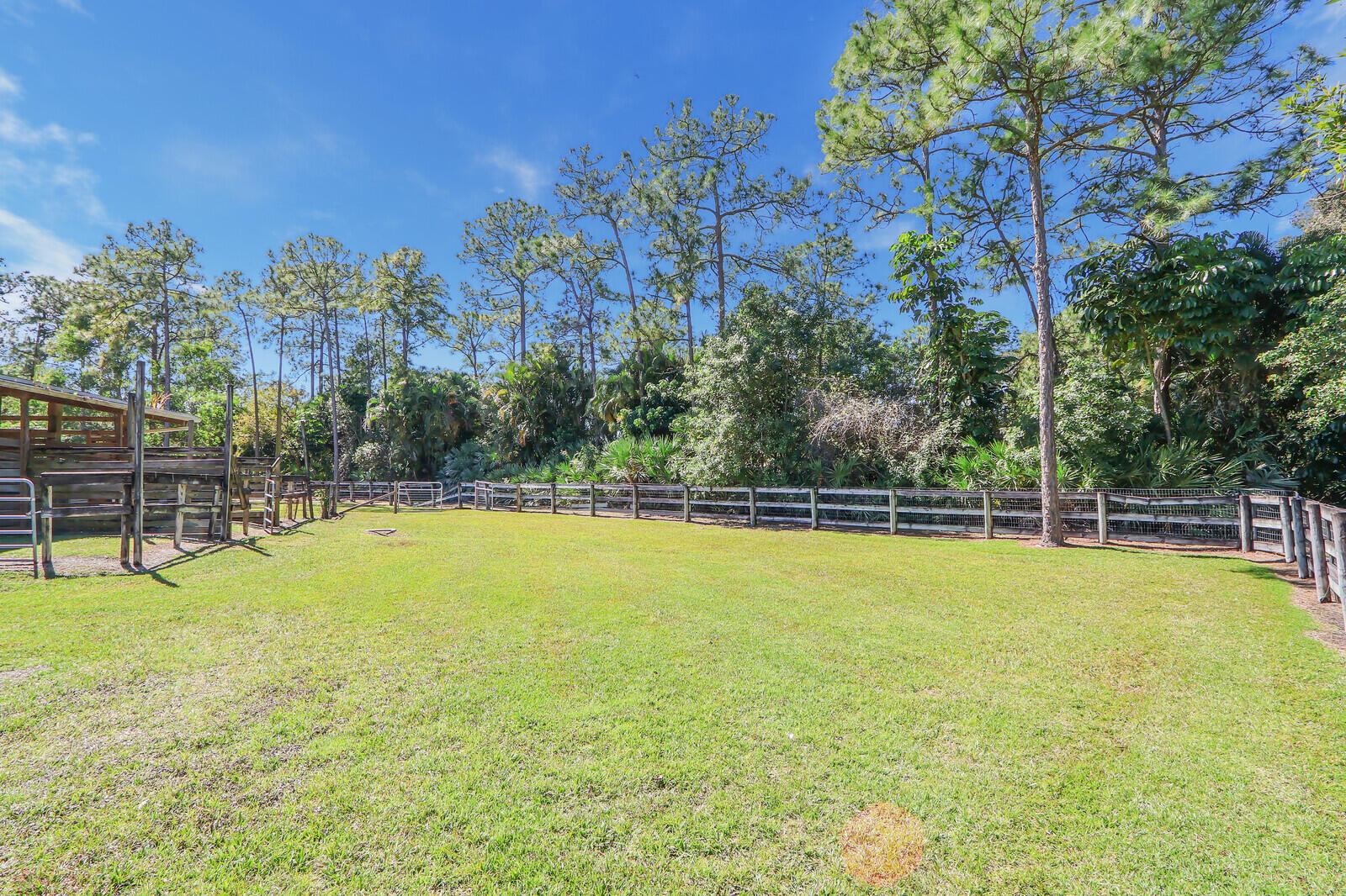 15595 Mellen Lane