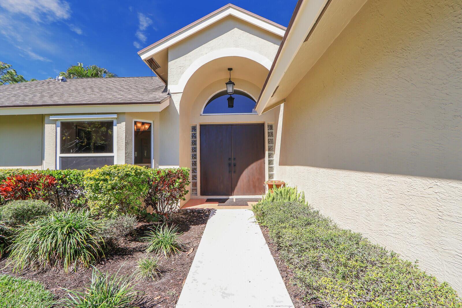 15595 Mellen Lane