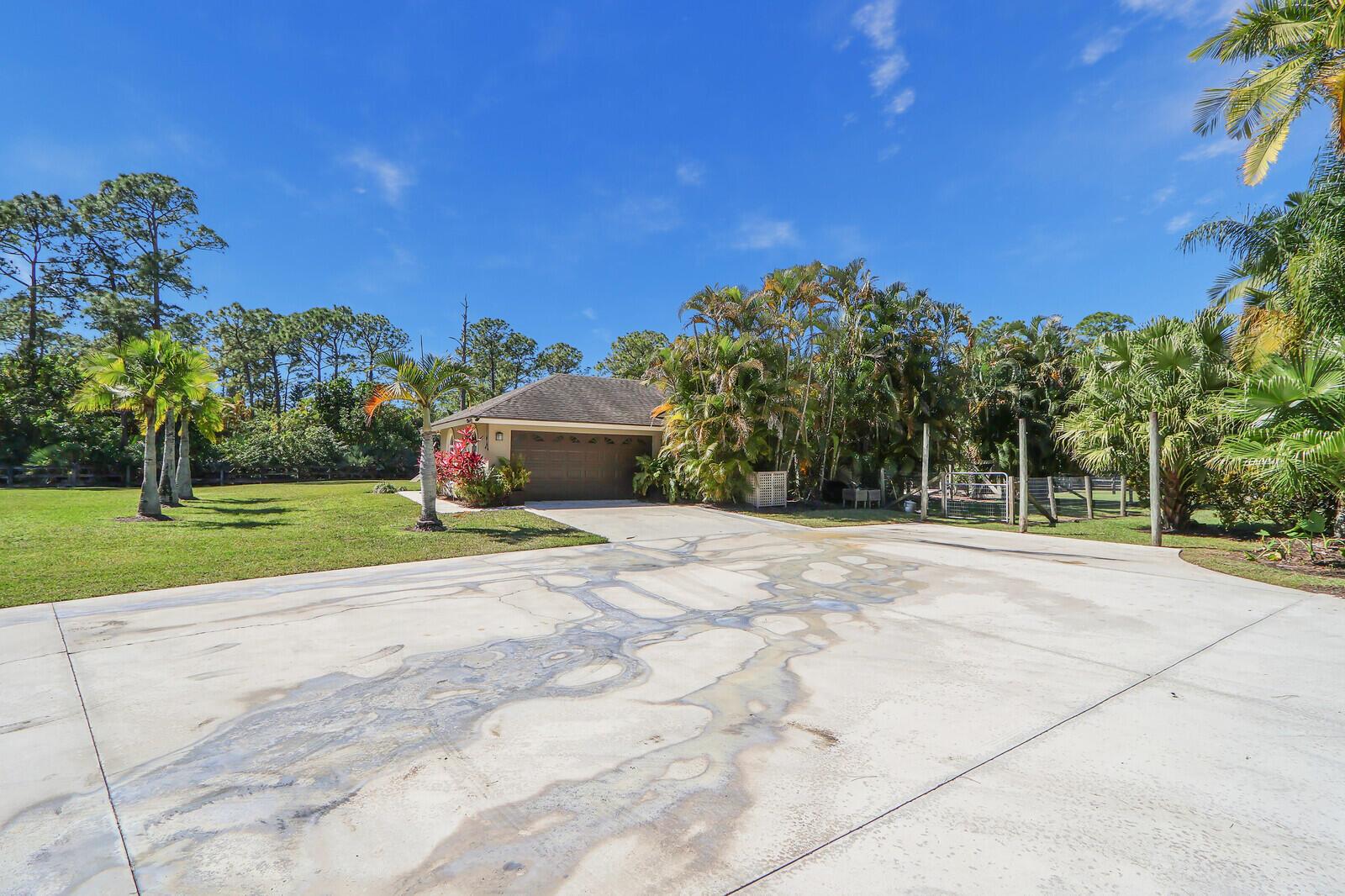 15595 Mellen Lane