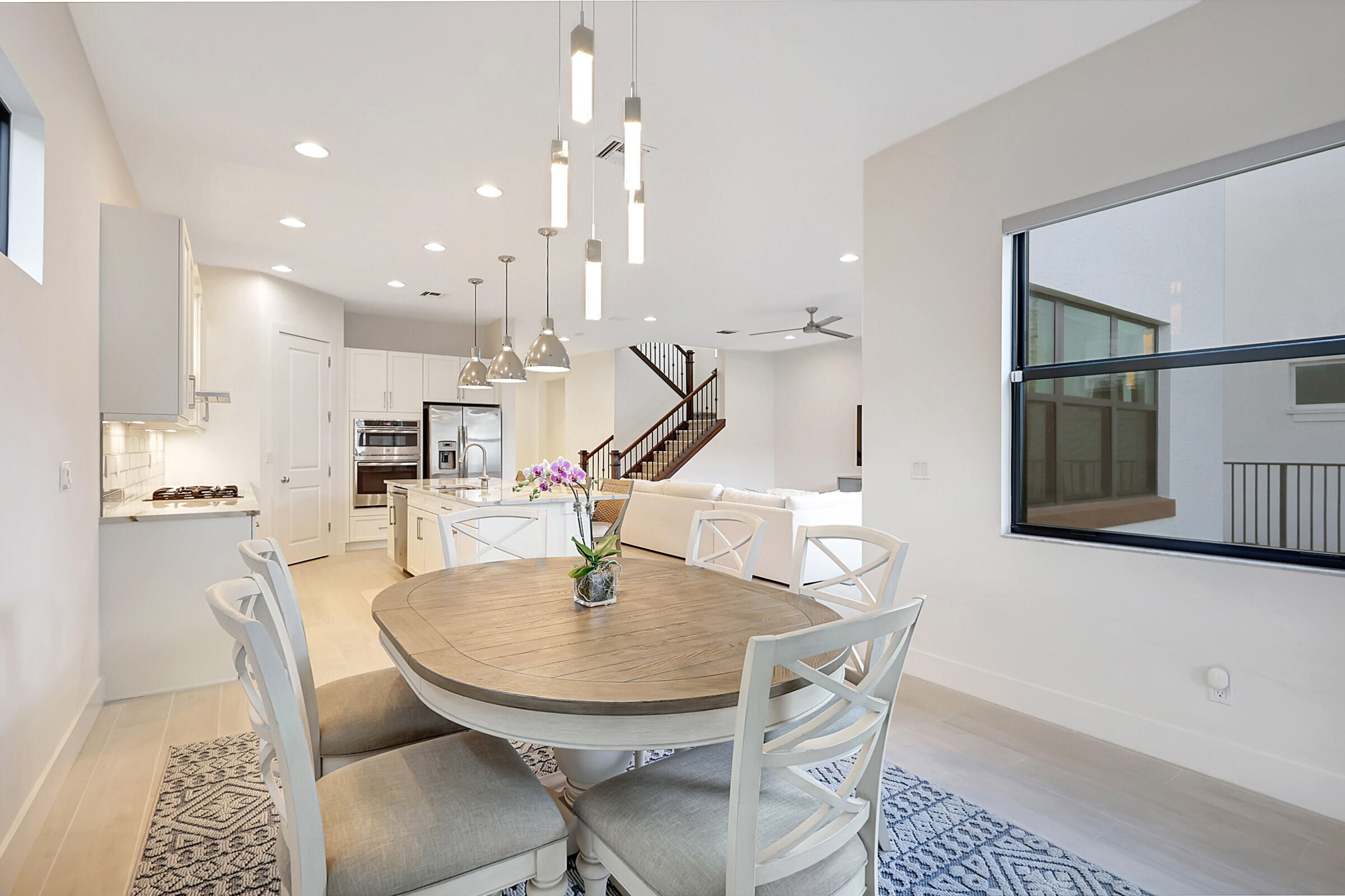 8055 Hobbes Way