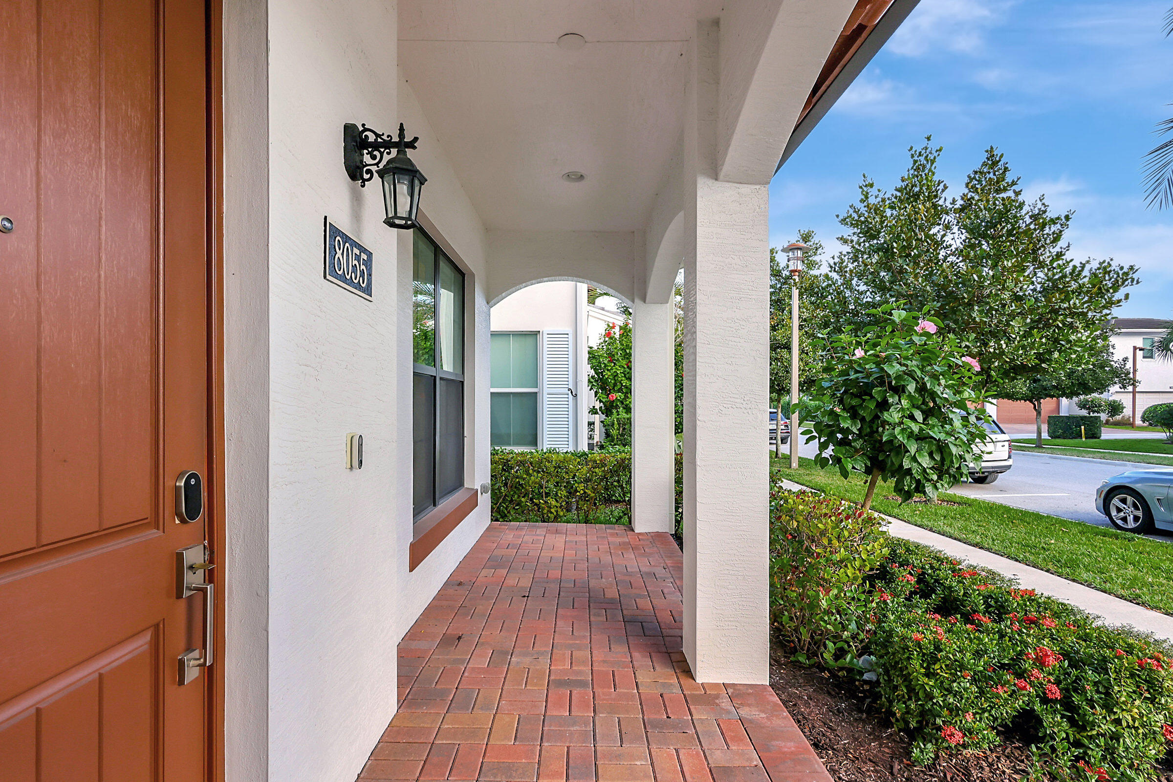 8055 Hobbes Way