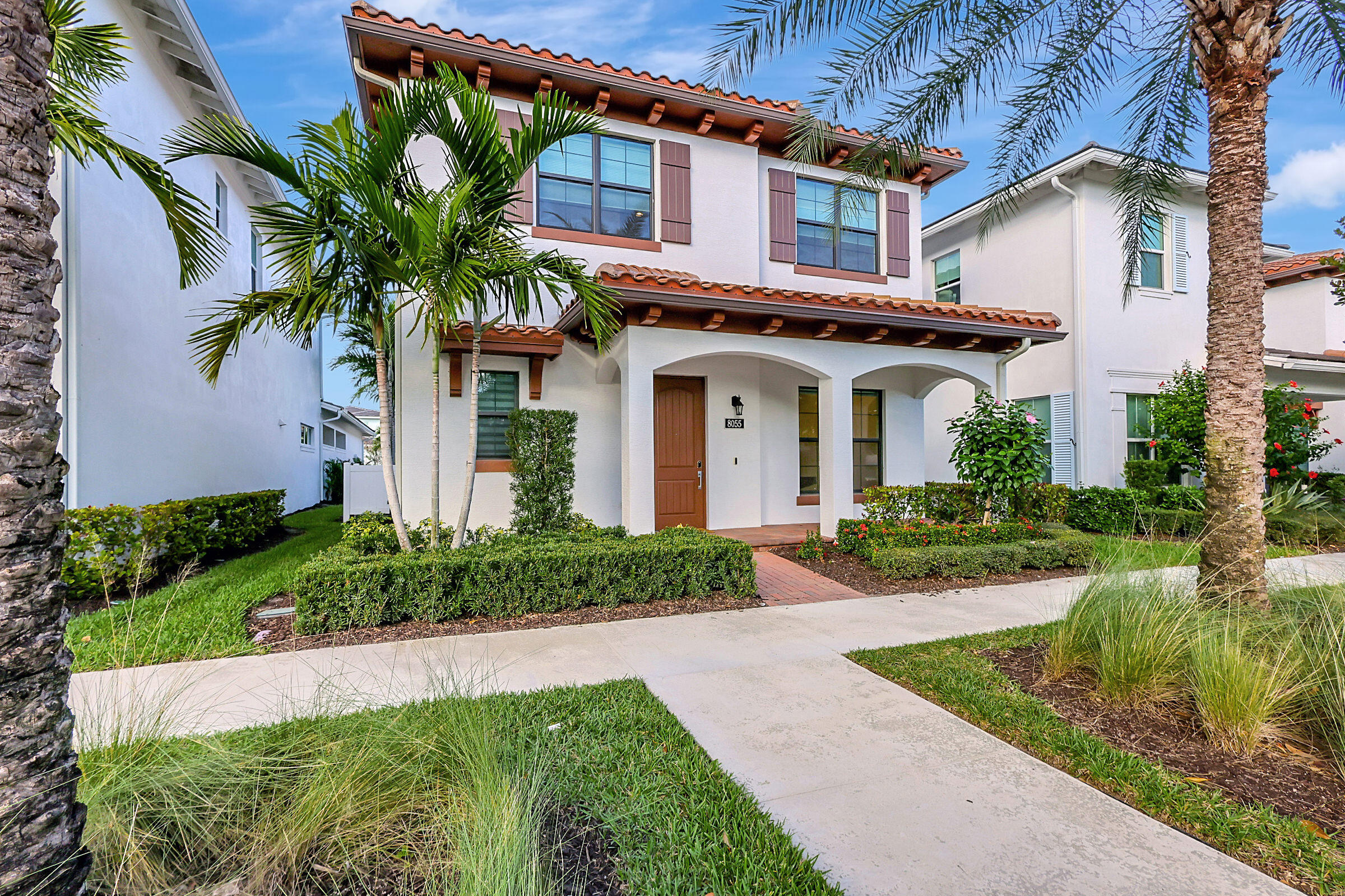 8055 Hobbes Way