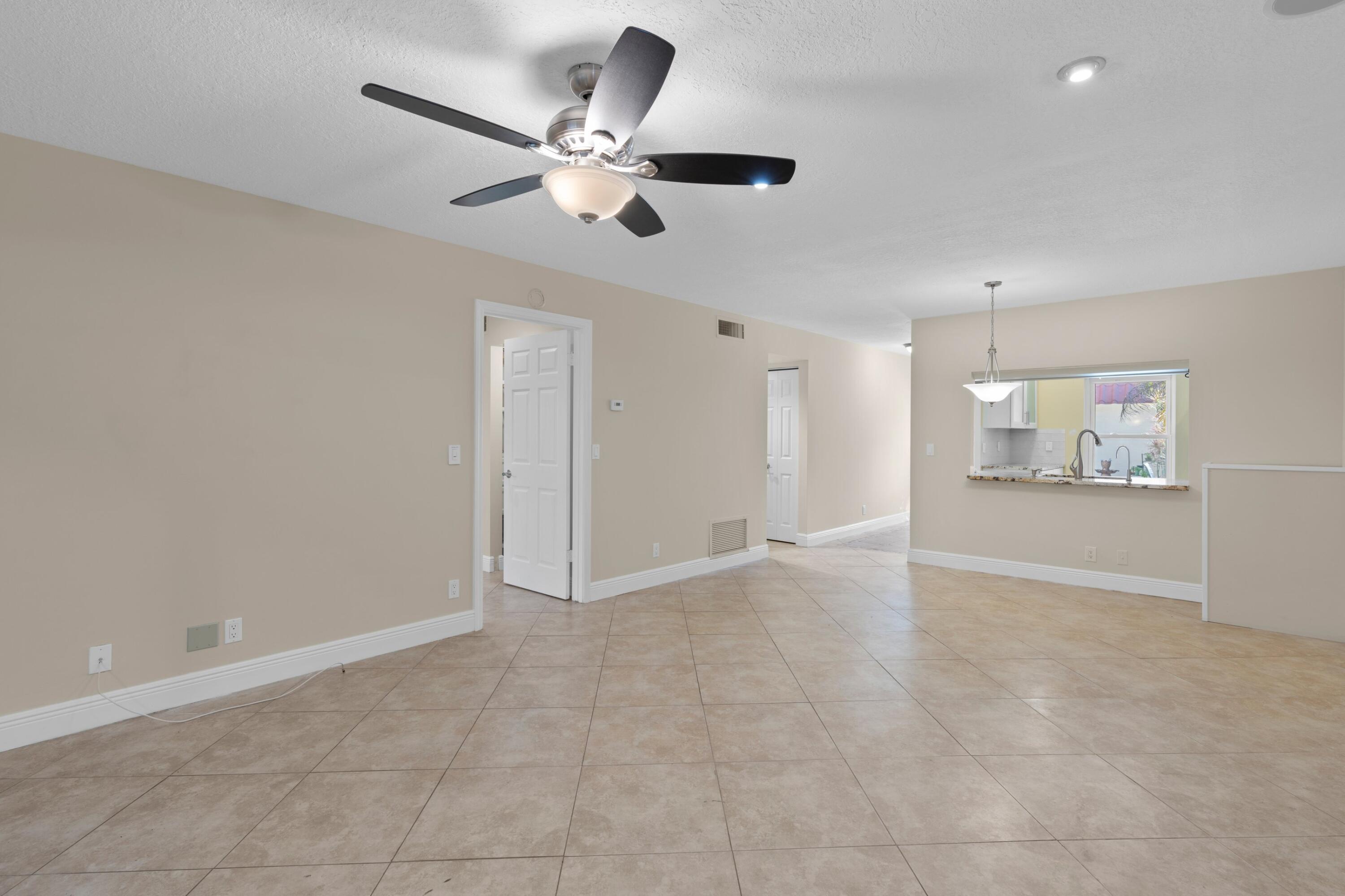 725 Nantucket Circle B