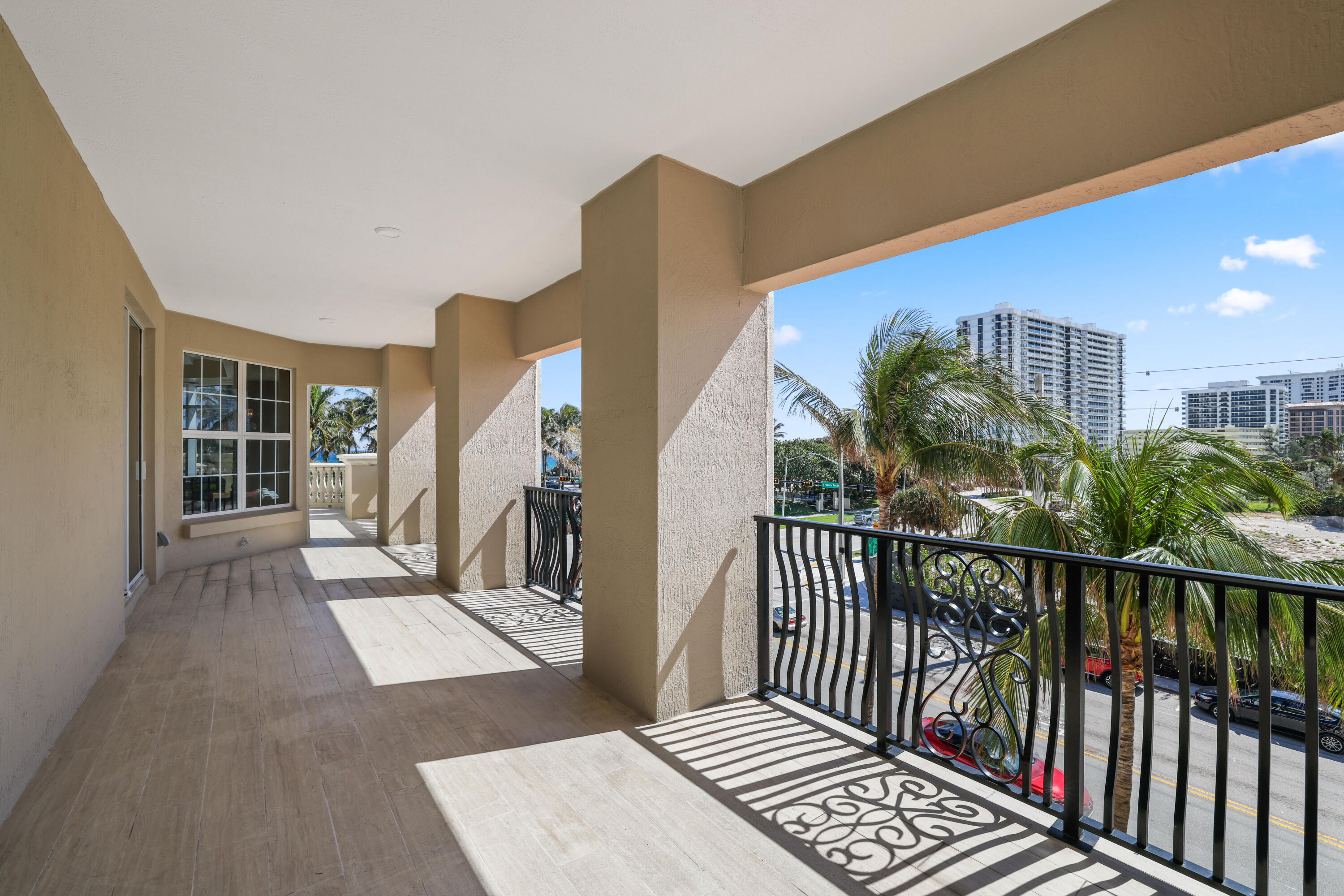 1 N Ocean Boulevard 304