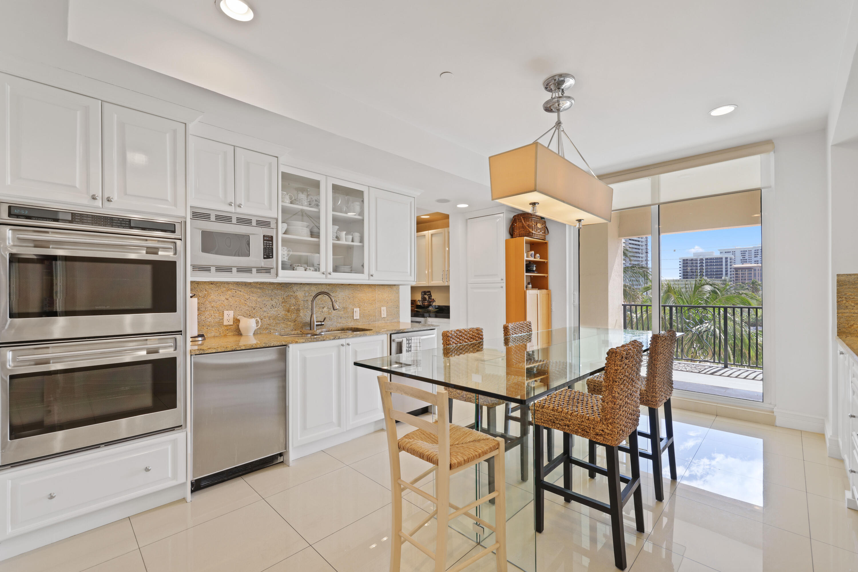 1 N Ocean Boulevard 304