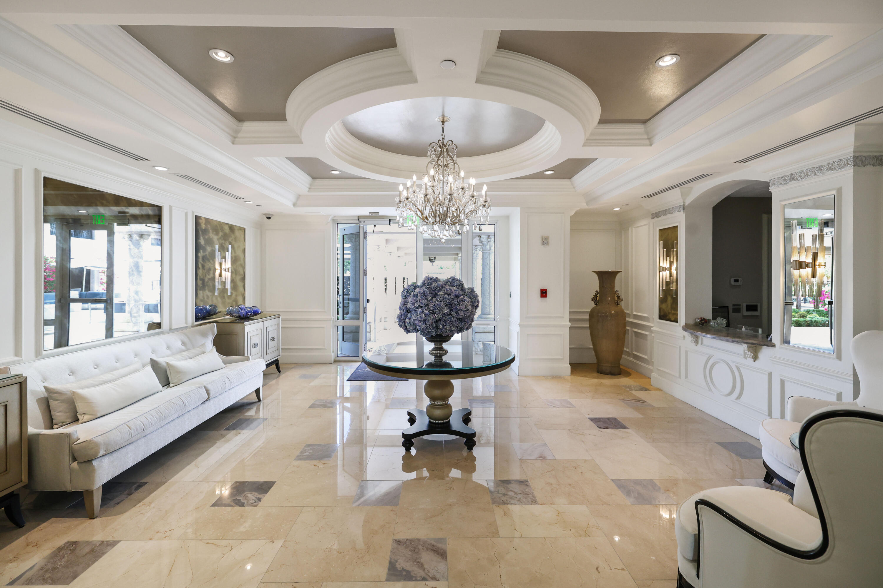 1 N Ocean Boulevard 304