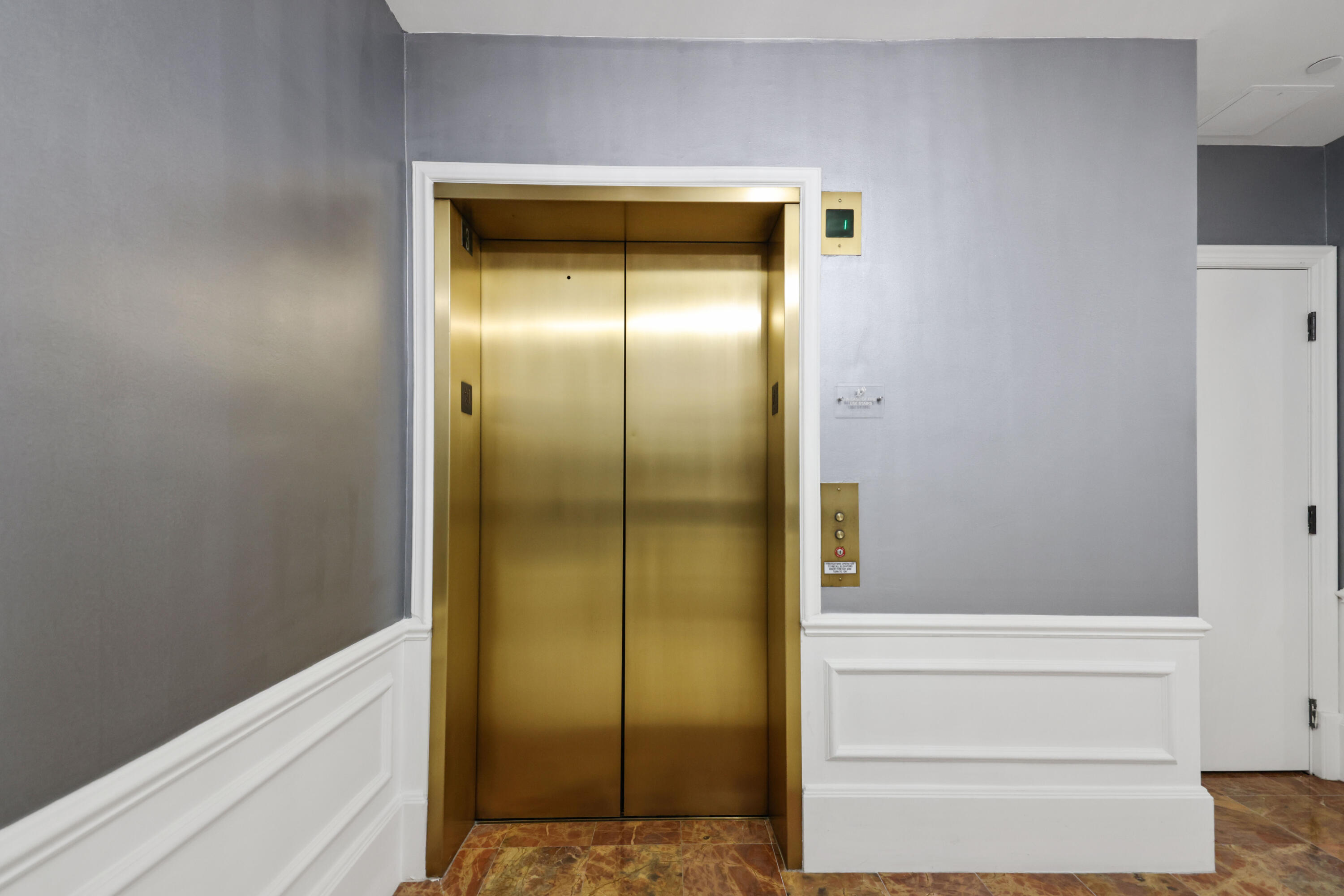 1 N Ocean Boulevard 304