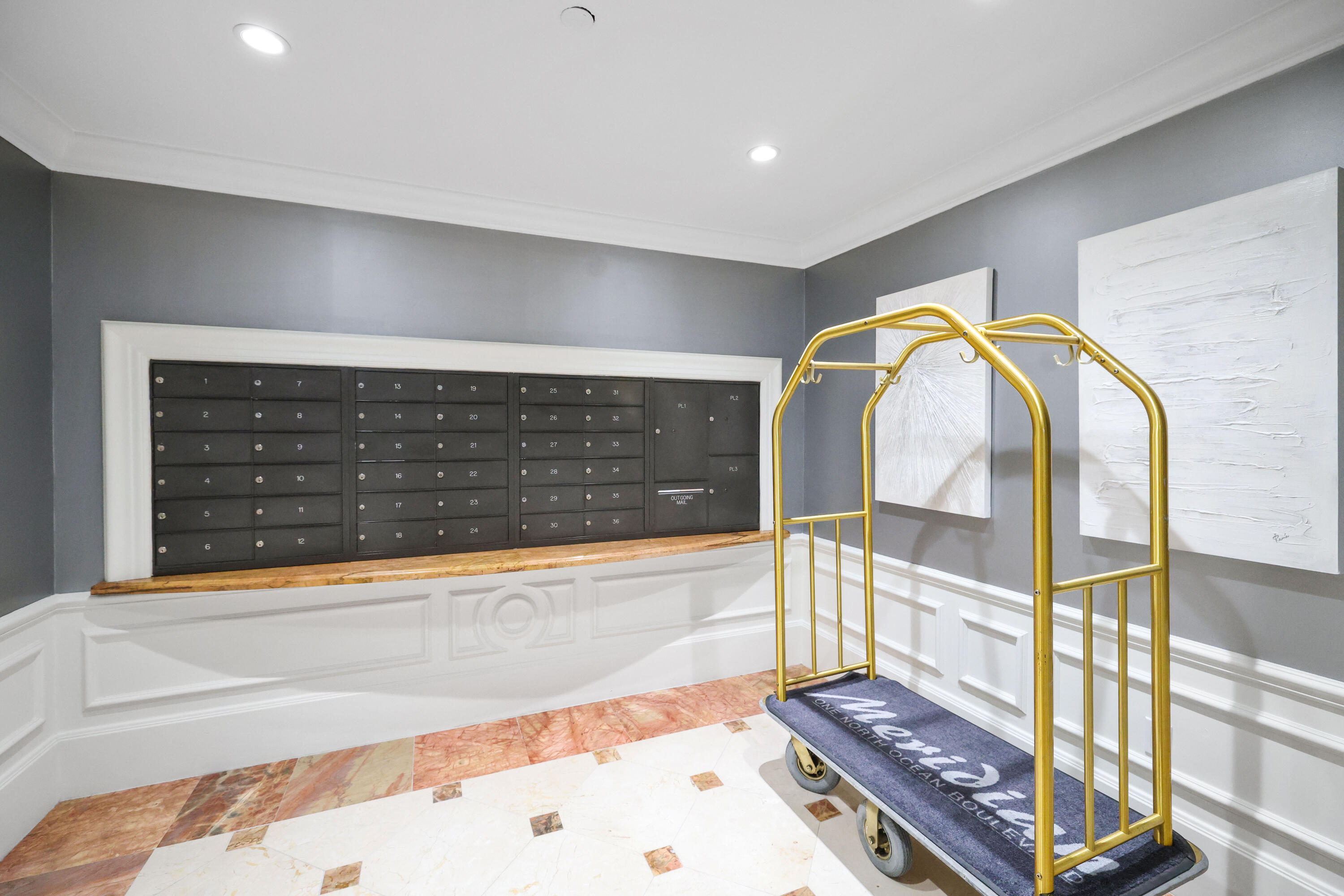 1 N Ocean Boulevard 304