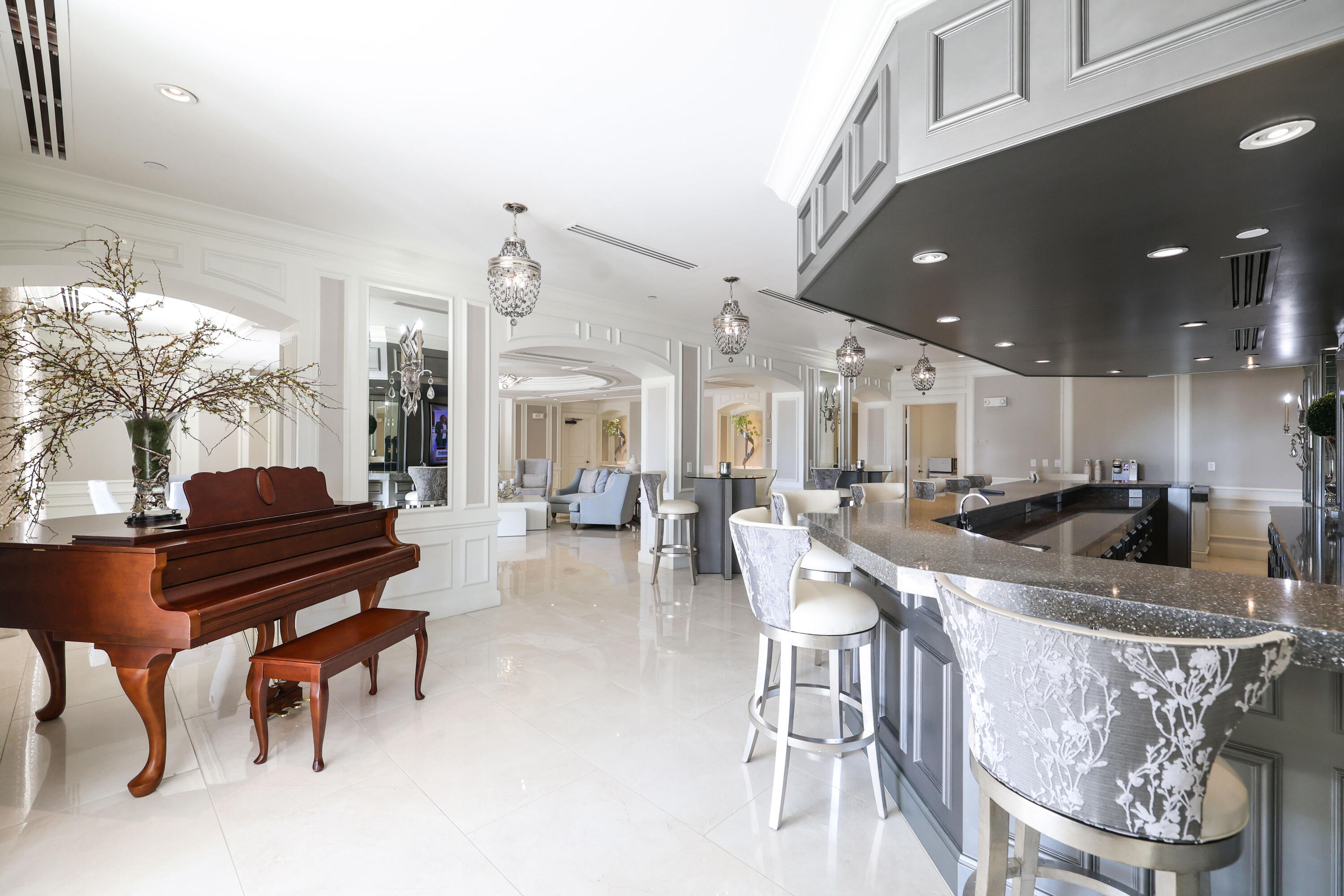 1 N Ocean Boulevard 304