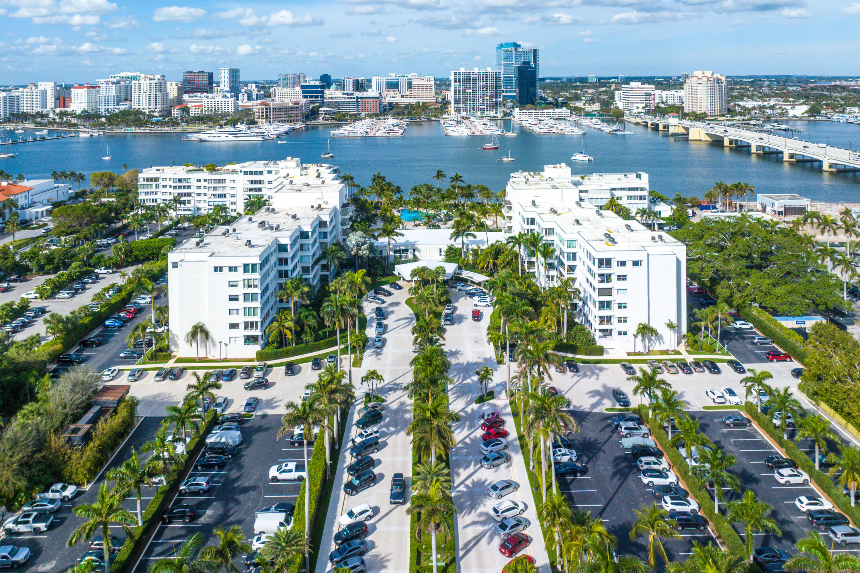 44 Cocoanut Row 508/509 A