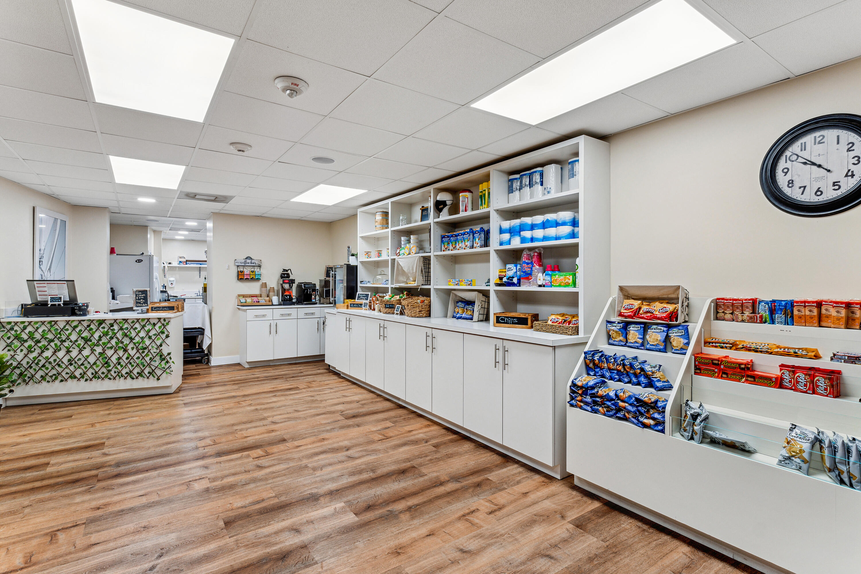 44 Cocoanut Row 508/509 A