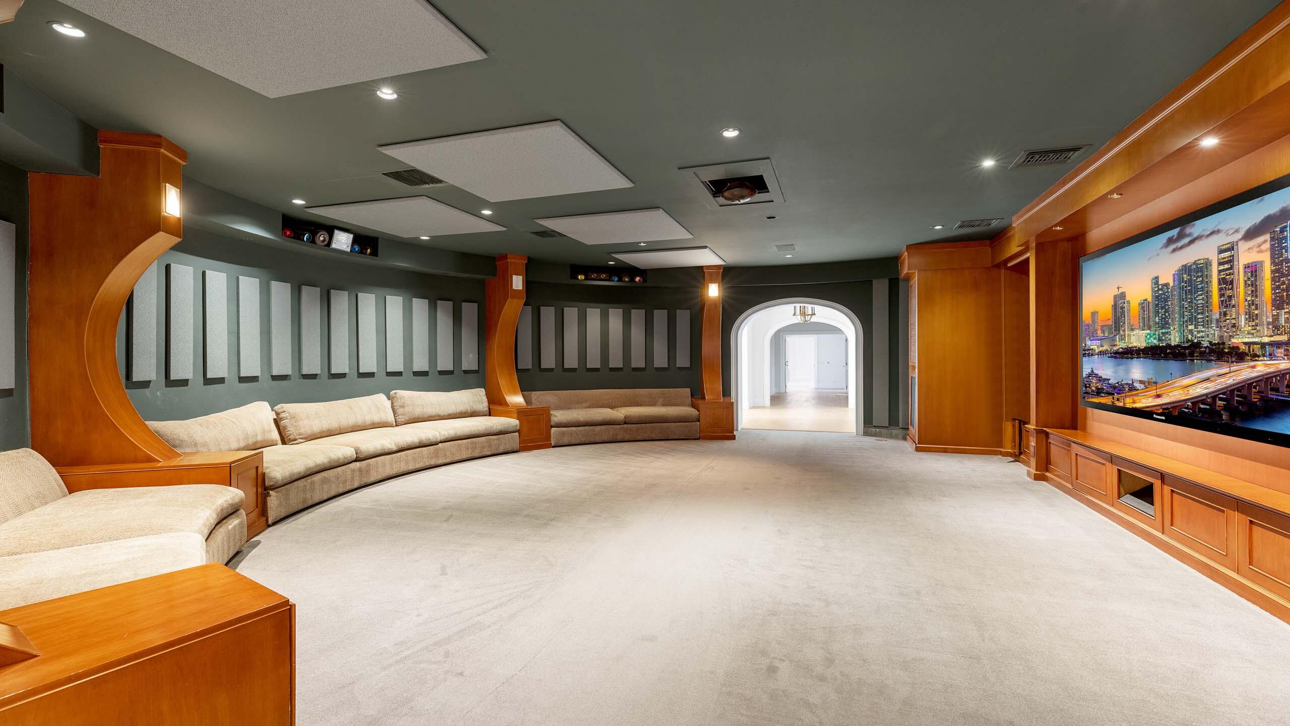 1960 S Ocean Boulevard