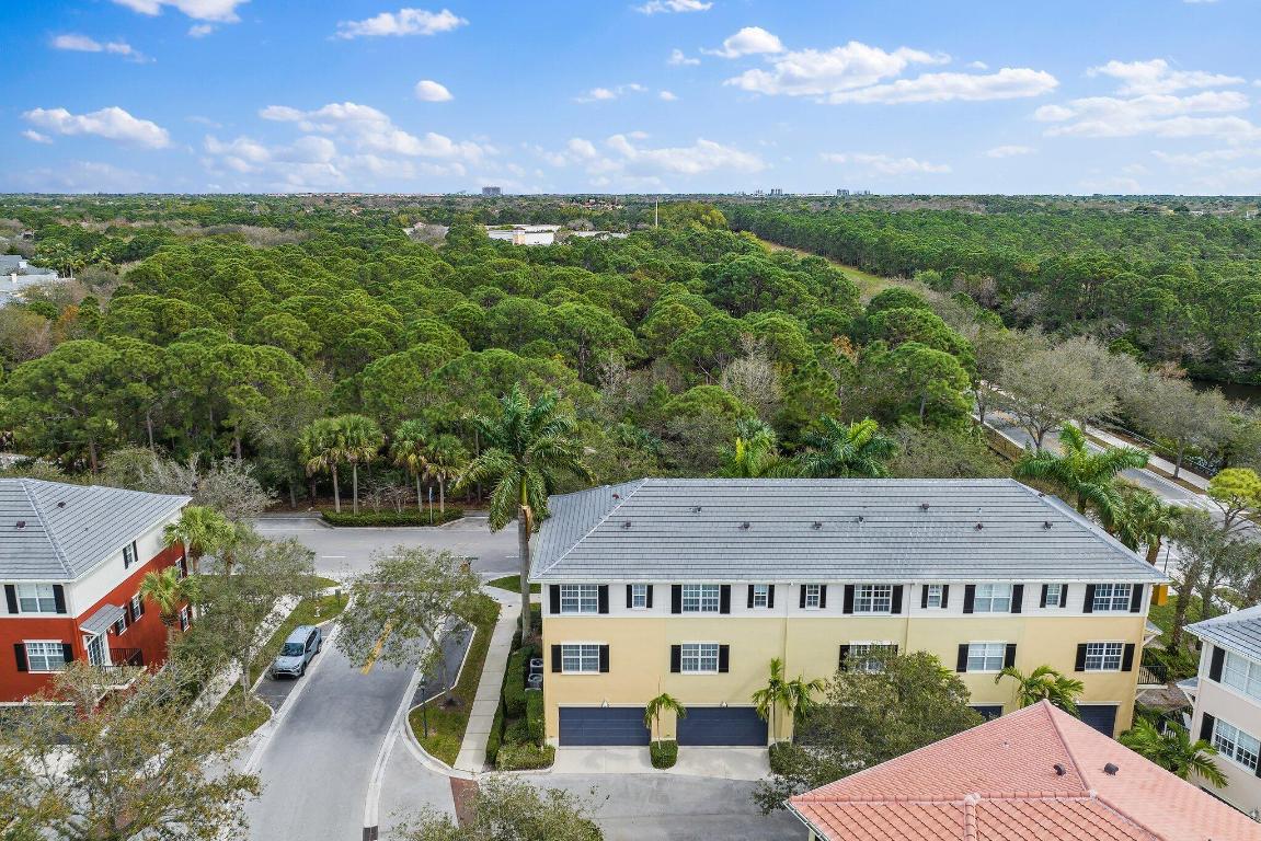 290 Quarry Knoll Way