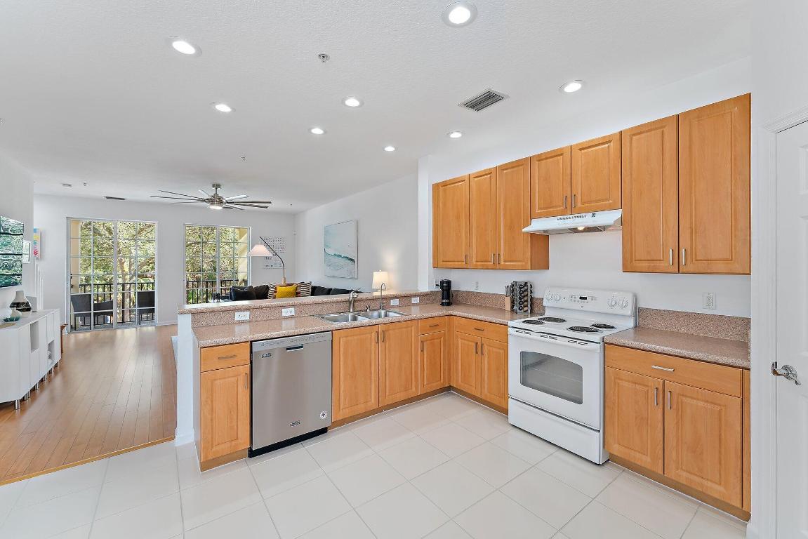 290 Quarry Knoll Way