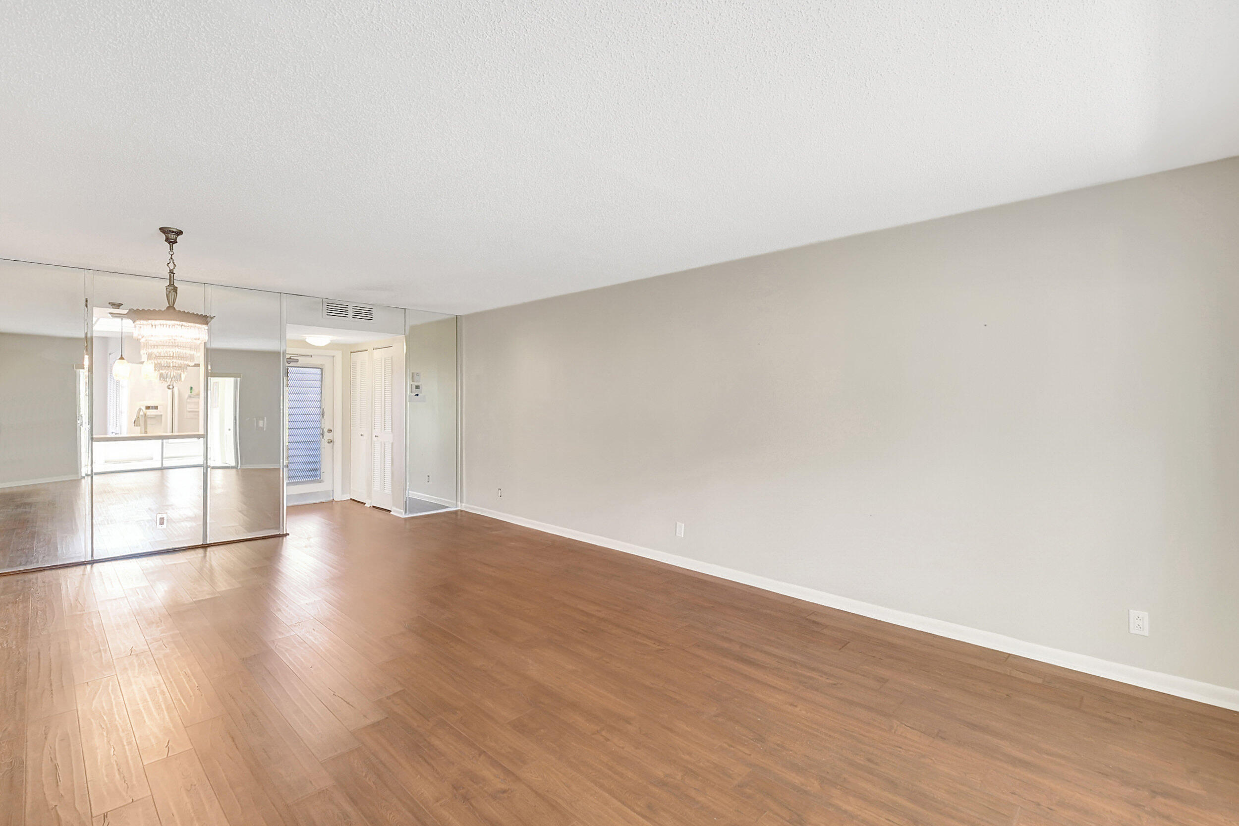 6625 S Oriole Boulevard 106