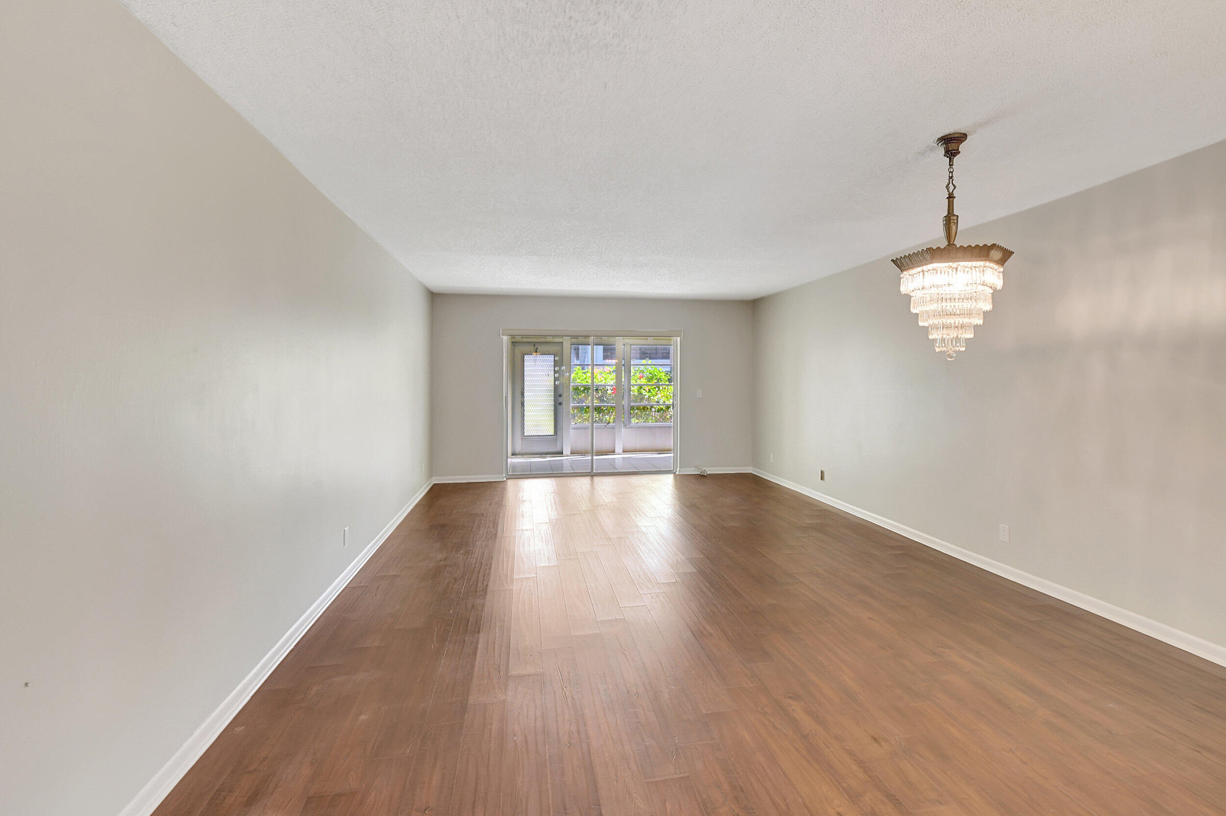 6625 S Oriole Boulevard 106