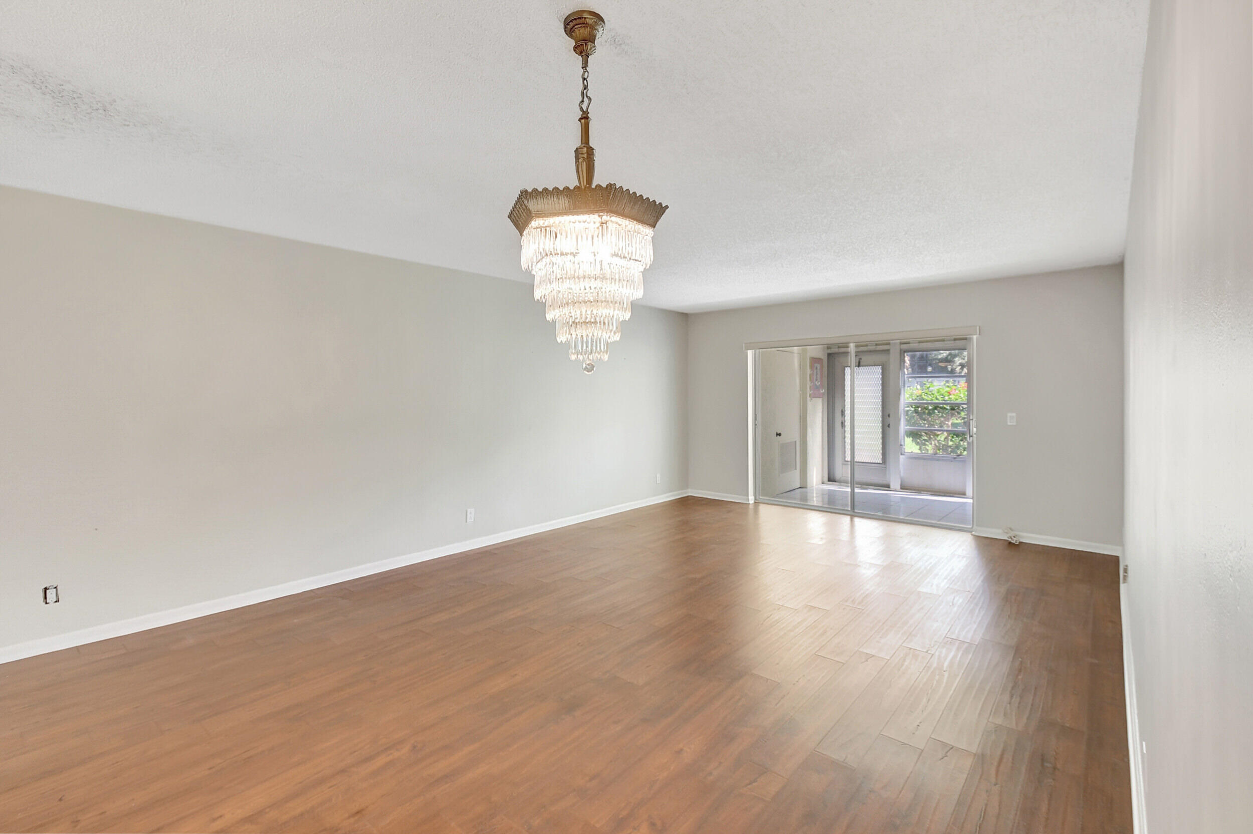 6625 S Oriole Boulevard 106