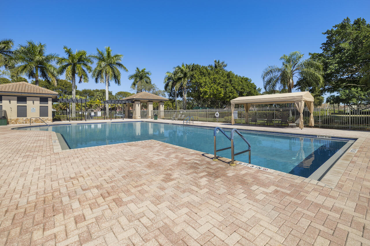 1190 Mahogany Lane