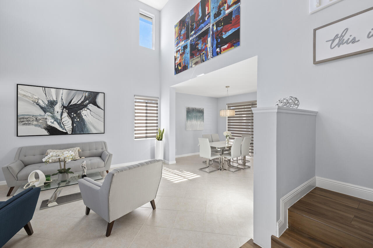 1190 Mahogany Lane