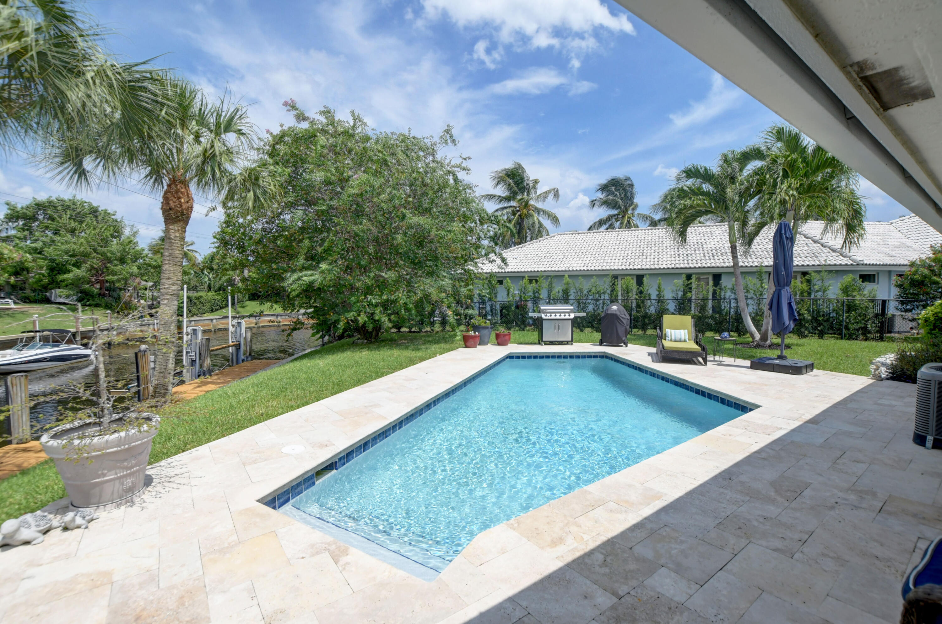 800 Walnut Terrace