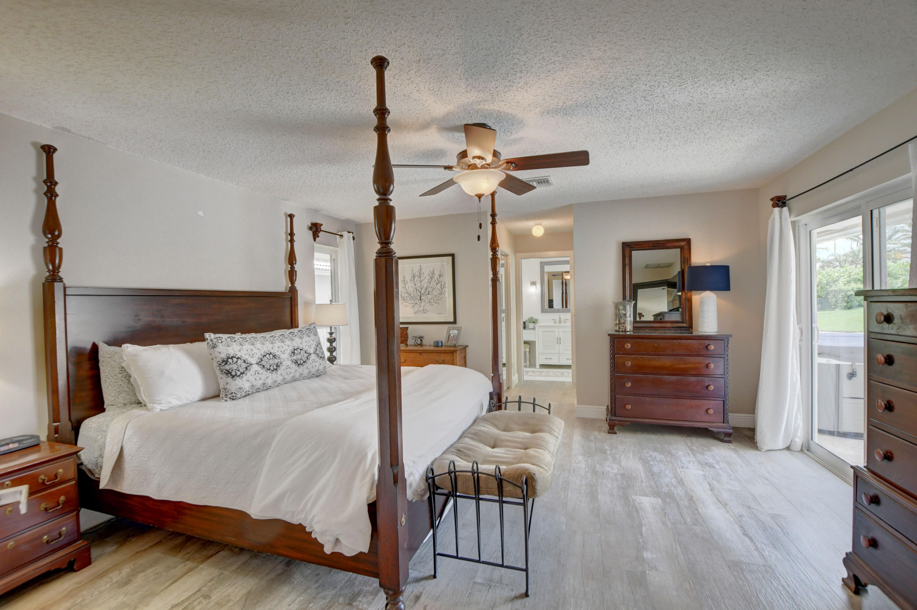 800 Walnut Terrace