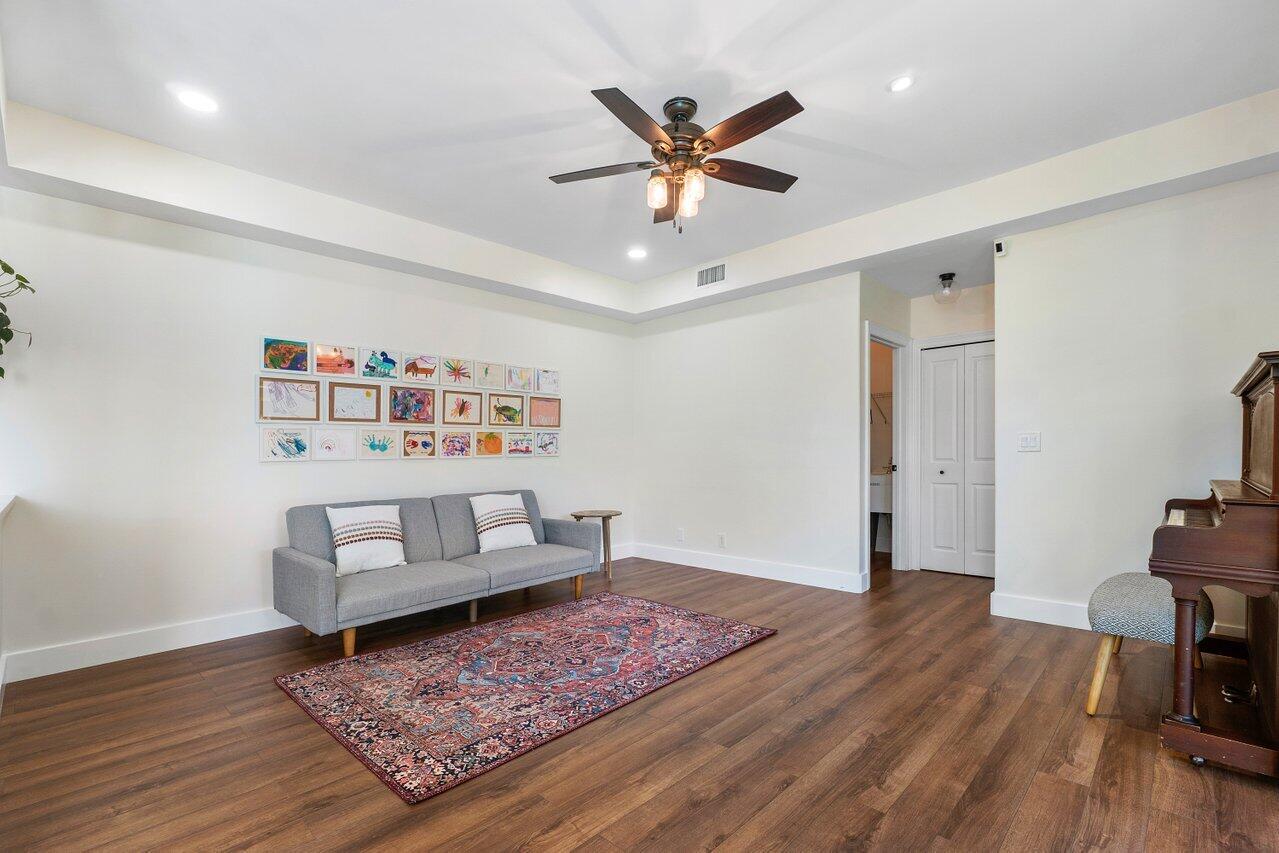 215 Lone Pine Drive