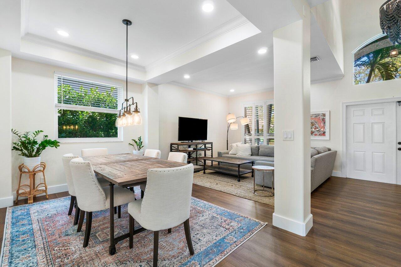 215 Lone Pine Drive