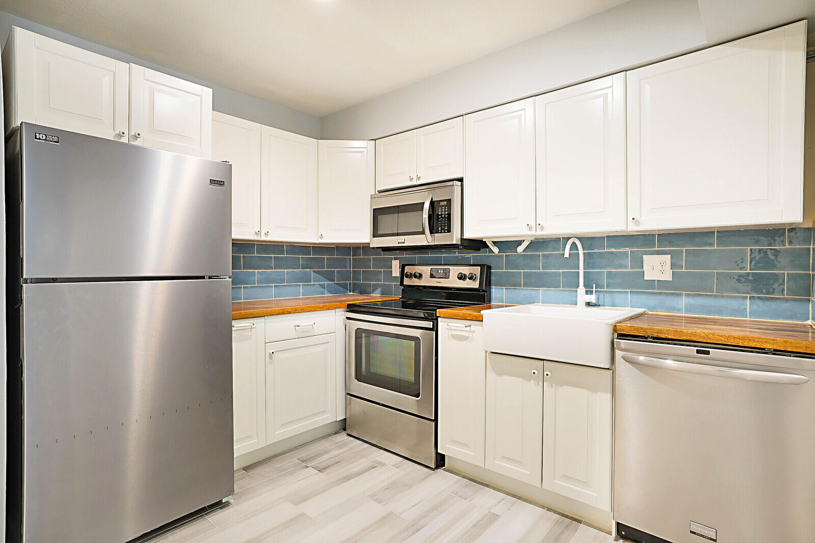 9815 Pineapple Tree Drive 108