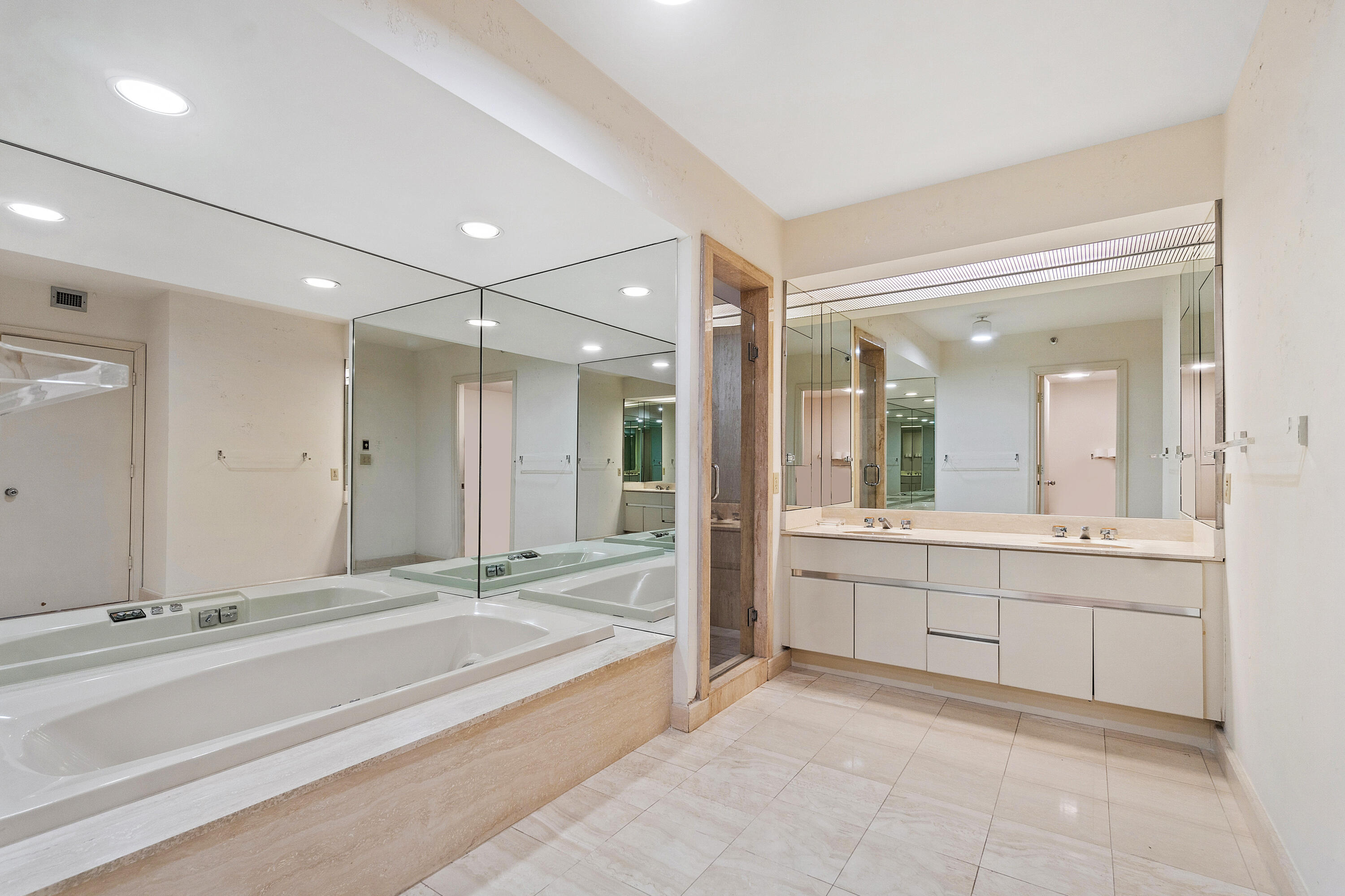 3170 S Ocean Boulevard S304